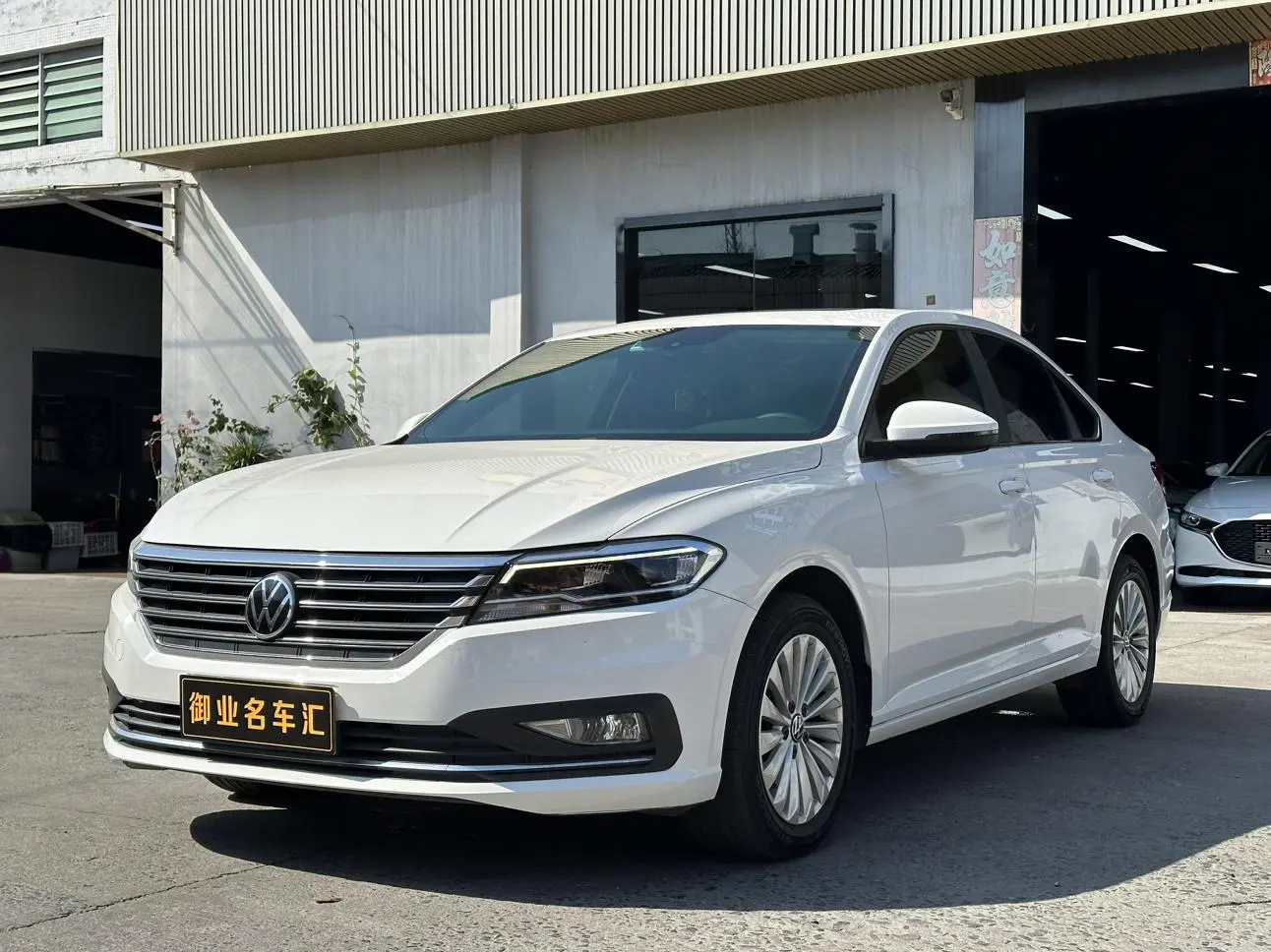 Volkswagen Lavida  из Китая