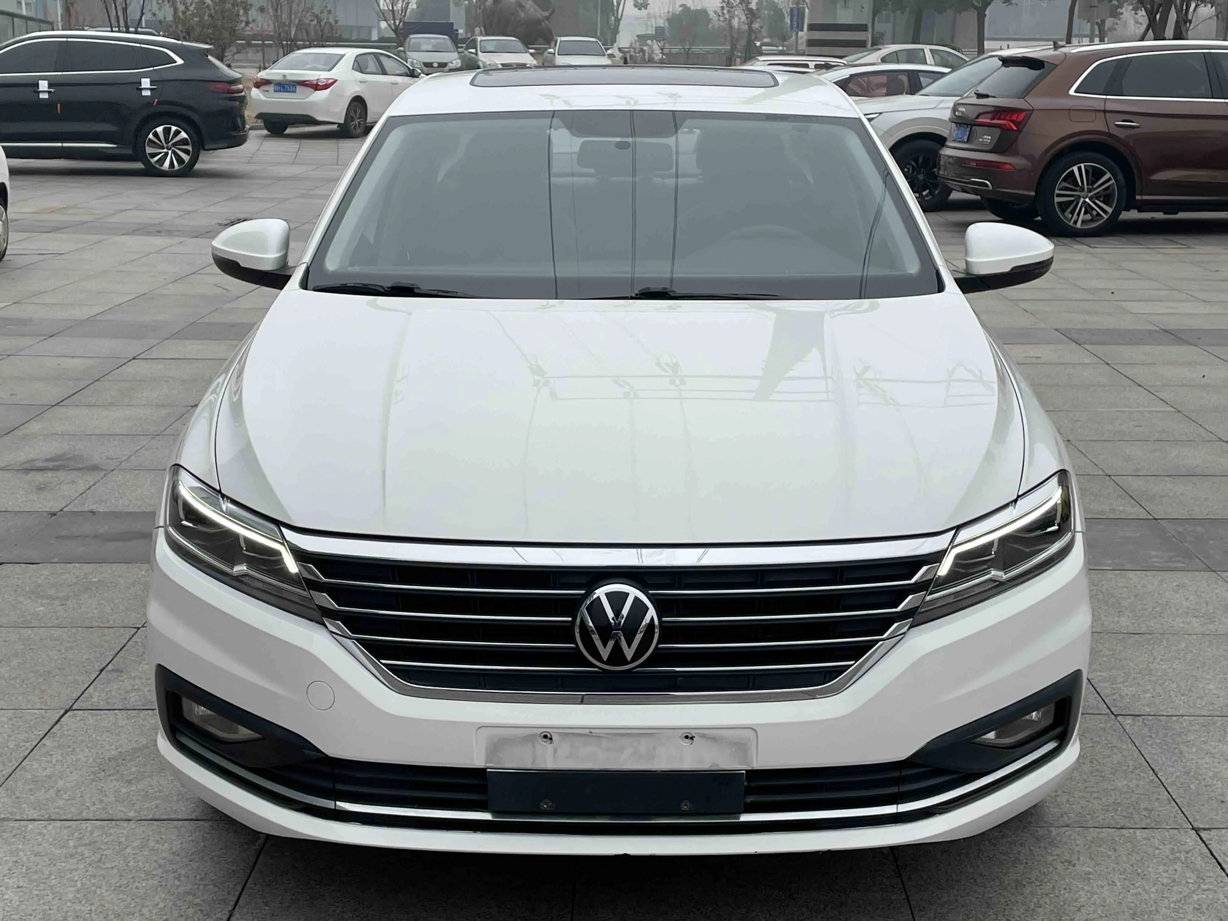 Volkswagen Lavida  из Китая