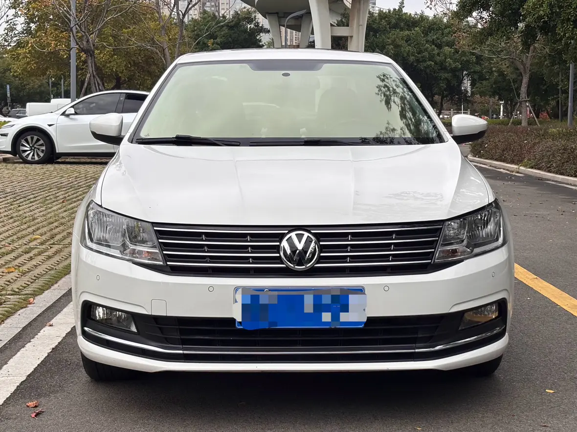 Volkswagen Lavida  из Китая