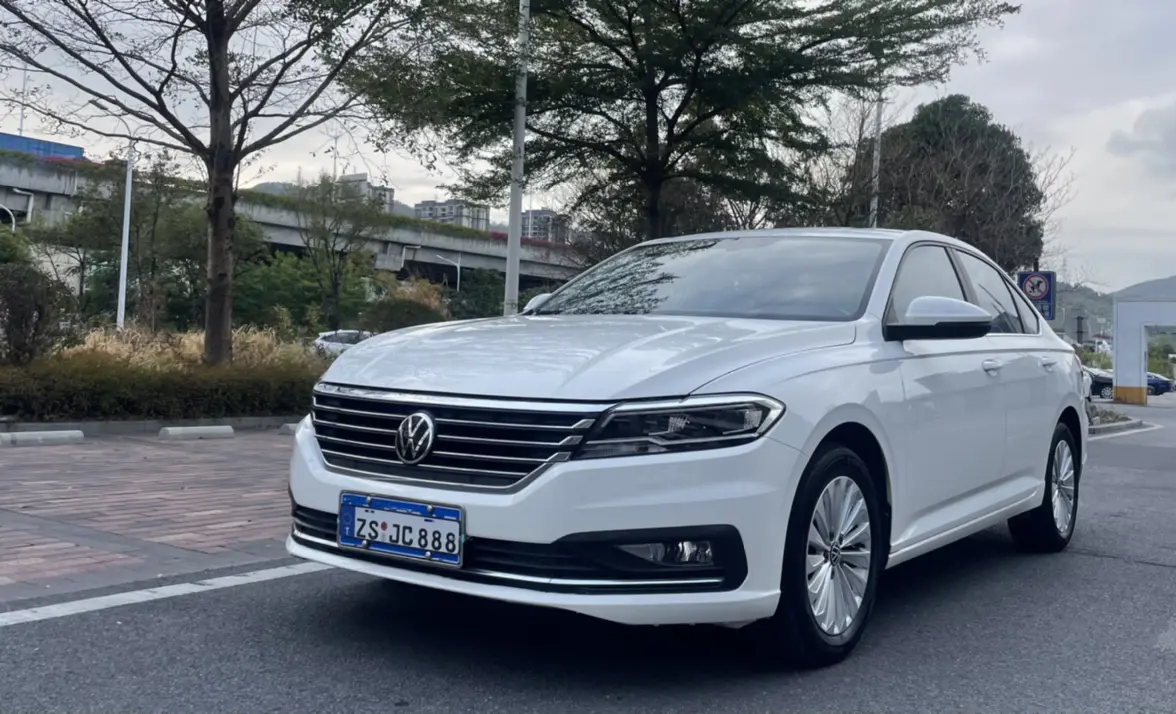 Volkswagen Lavida  из Китая