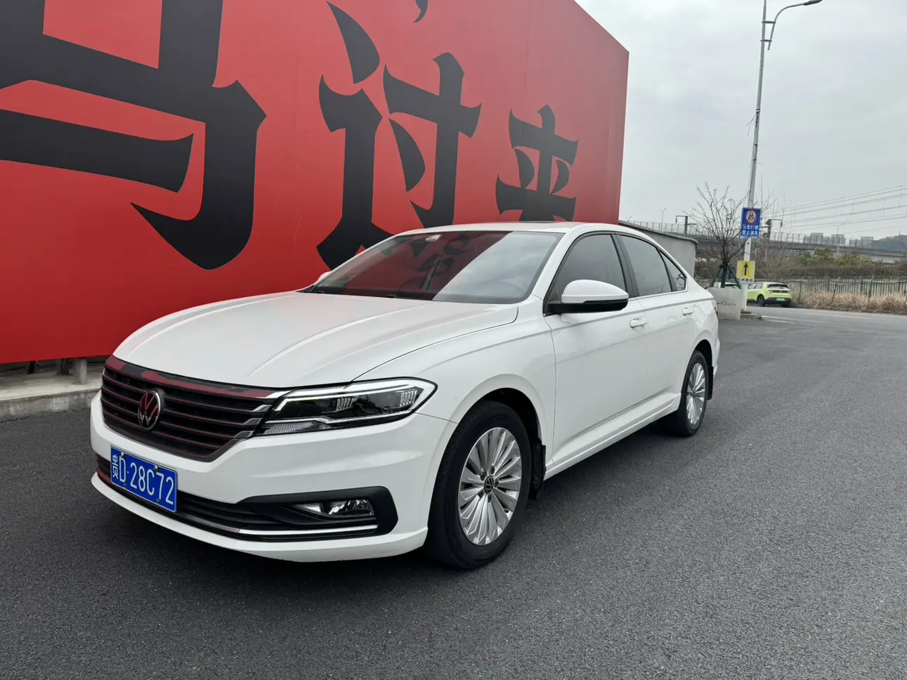 Volkswagen Lavida  из Китая