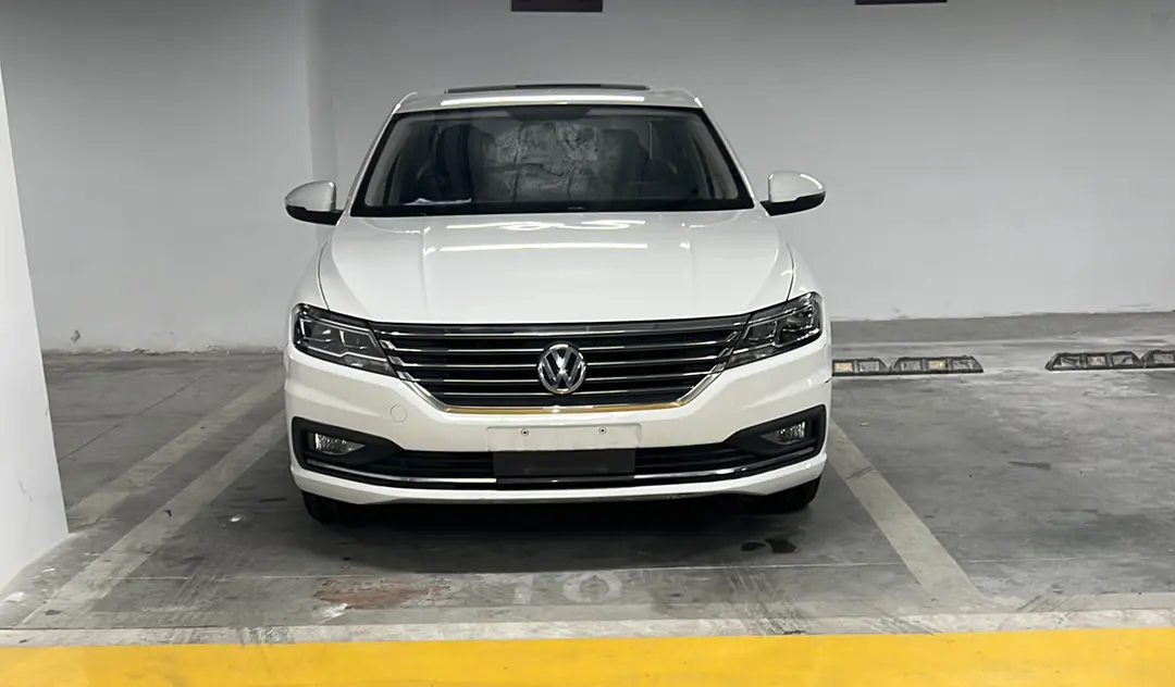 Volkswagen Lavida  из Китая