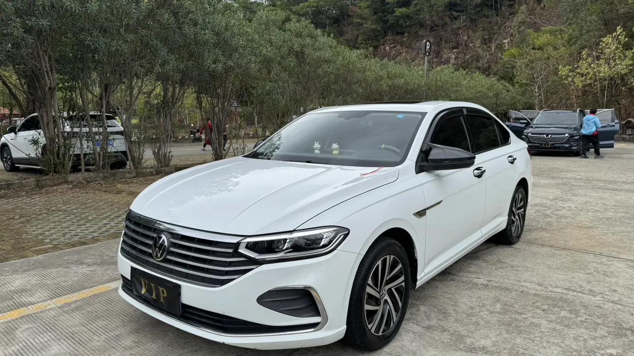 Volkswagen Lavida  из Китая