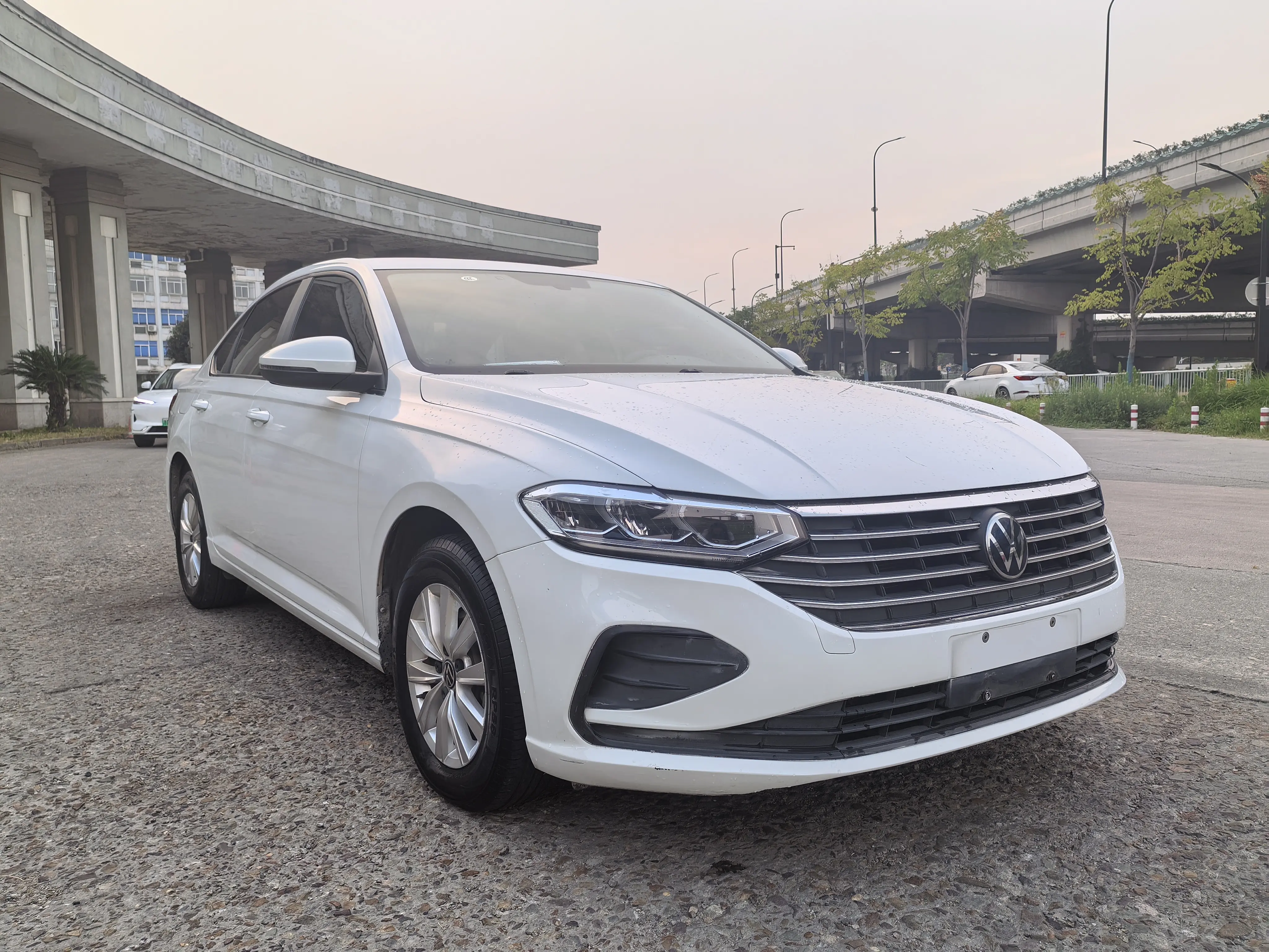 Volkswagen Lavida  из Китая