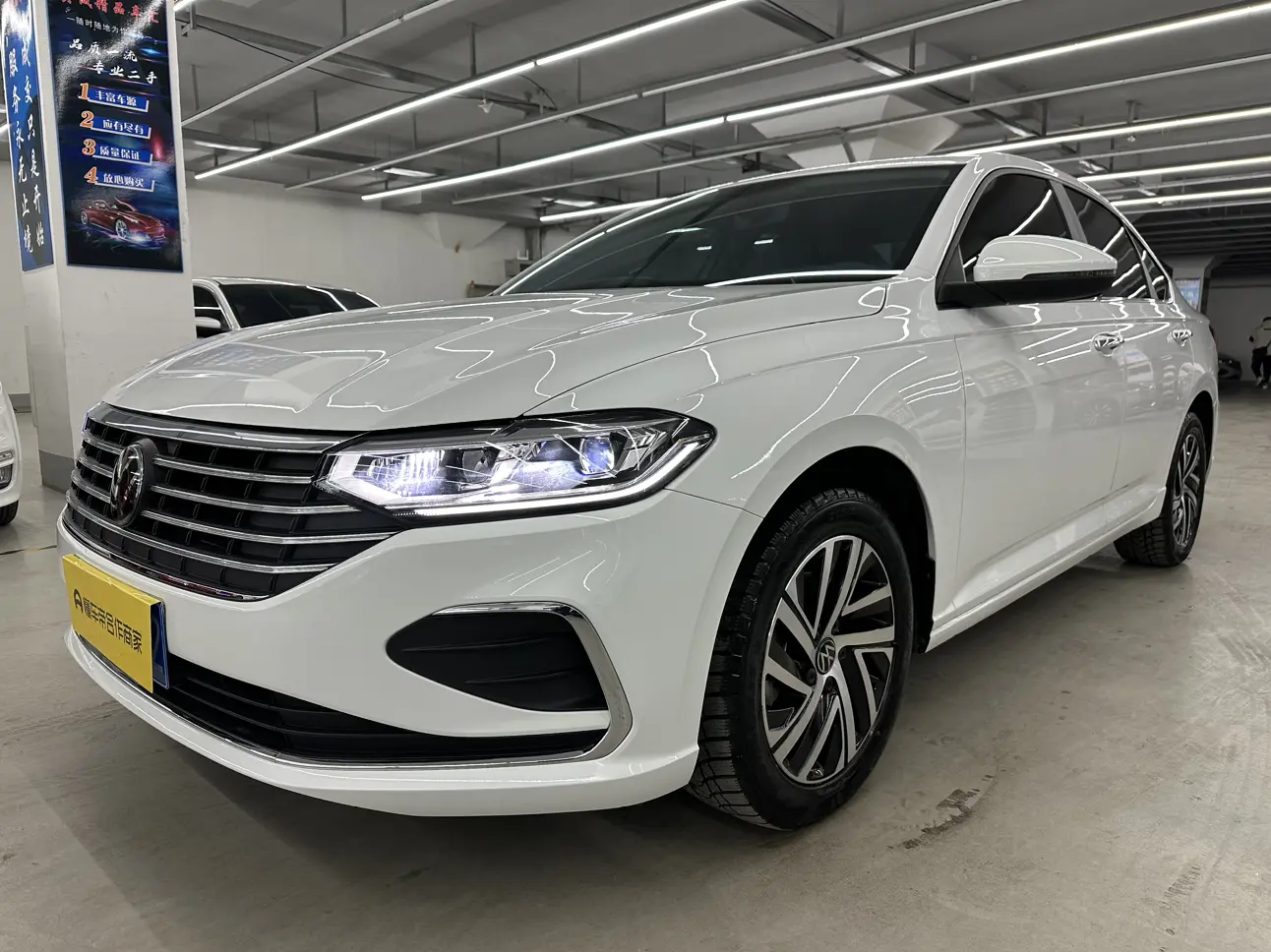 Volkswagen Lavida  из Китая