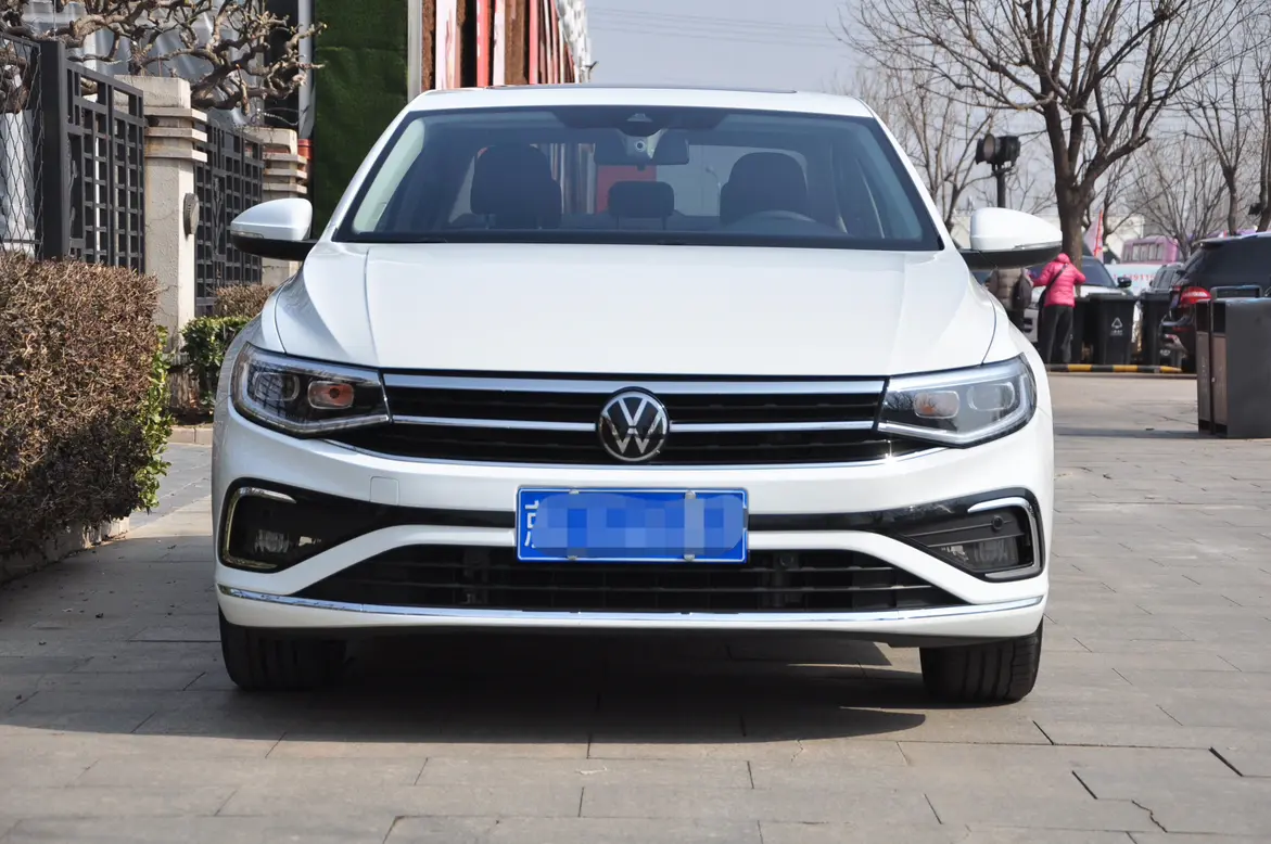 Volkswagen Bora  из Китая