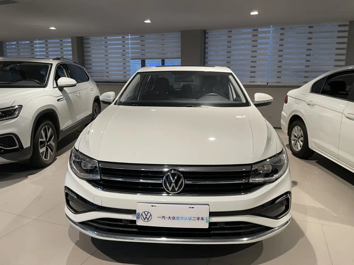 Volkswagen Bora  из Китая