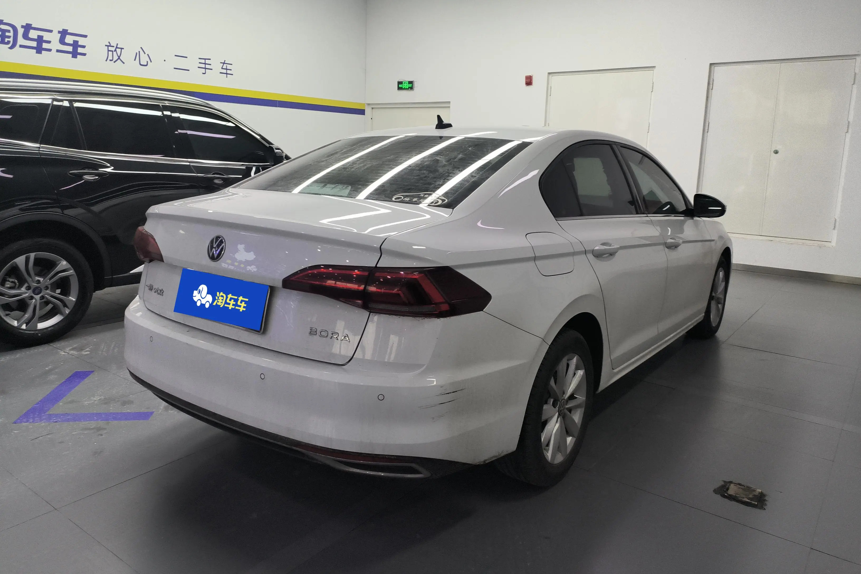 Volkswagen Bora  из Китая