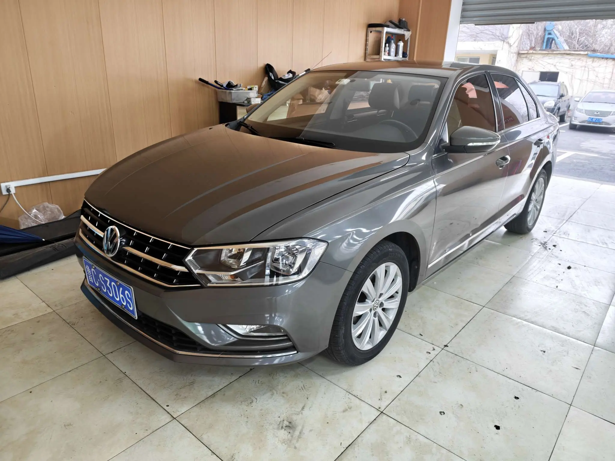 Volkswagen Bora  из Китая