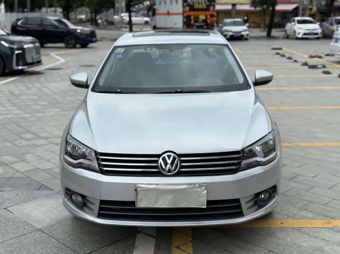 Volkswagen Bora  из Китая