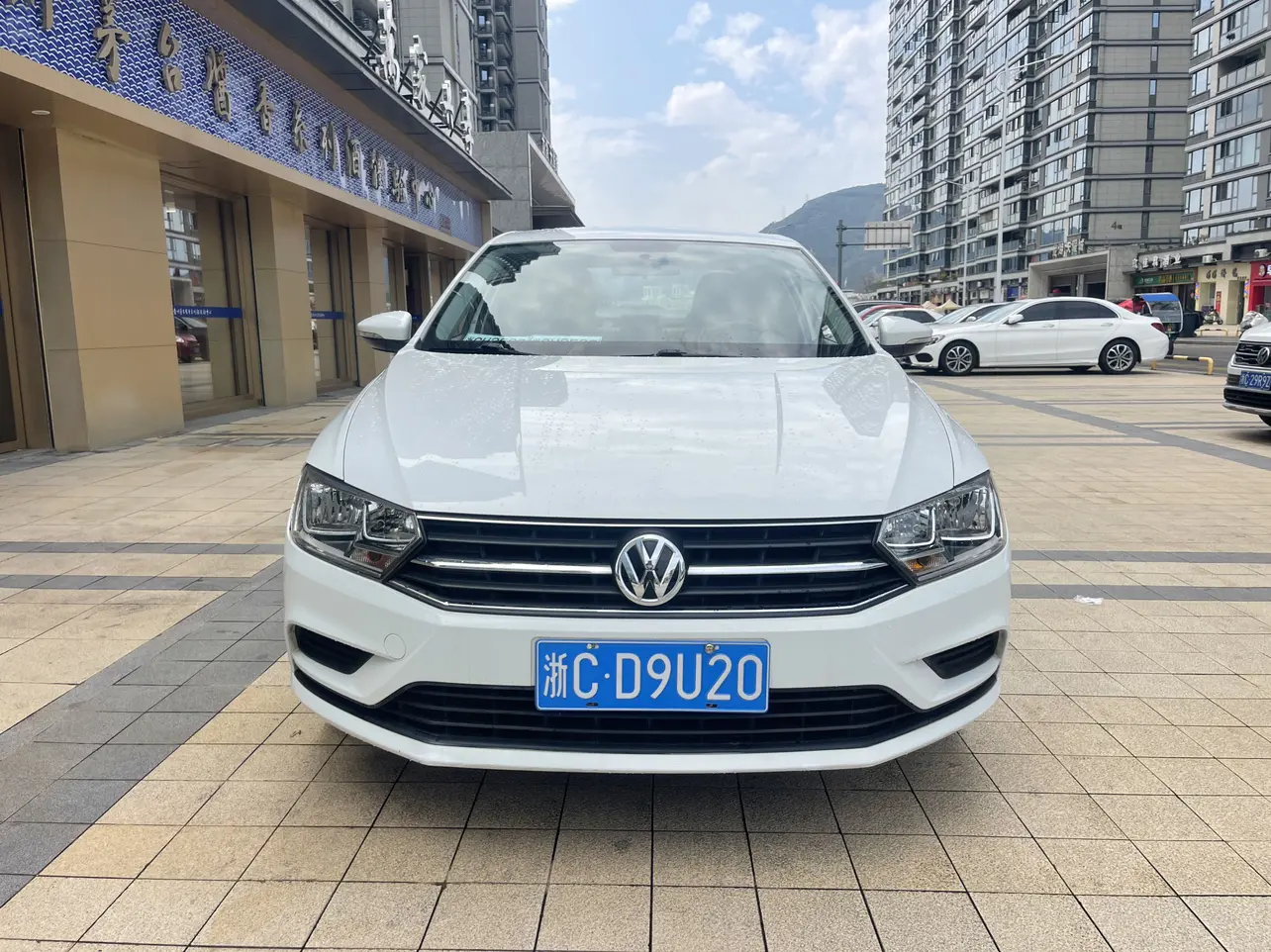 Volkswagen Bora  из Китая