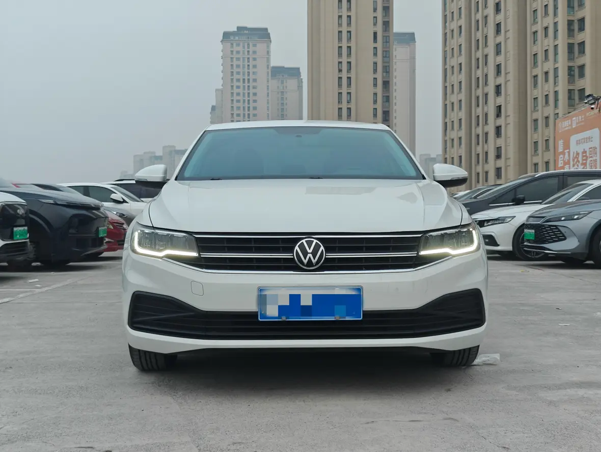 Volkswagen Bora  из Китая