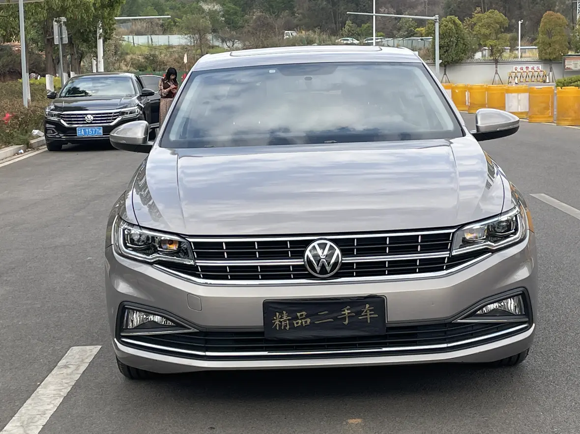 Volkswagen Bora  из Китая