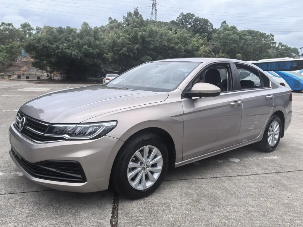 Volkswagen Bora  из Китая