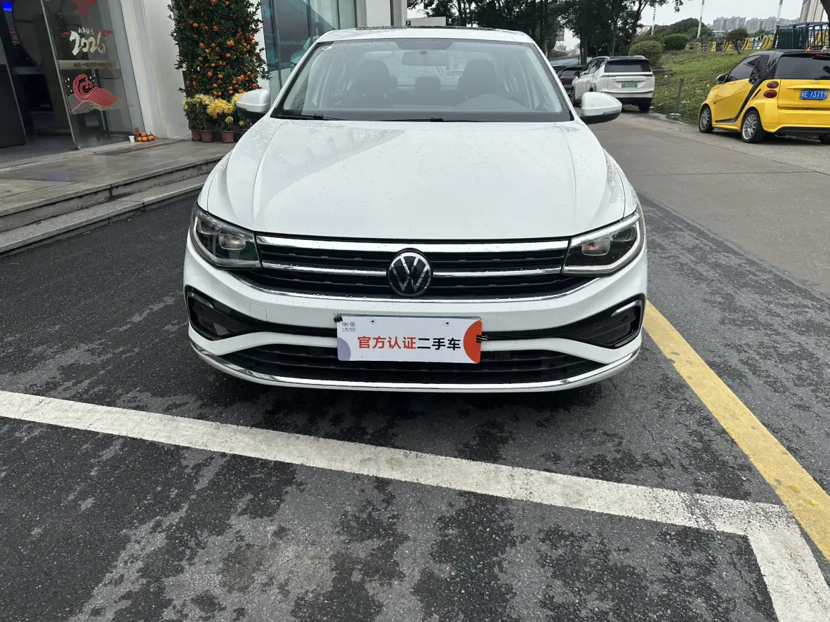 Volkswagen Bora  из Китая