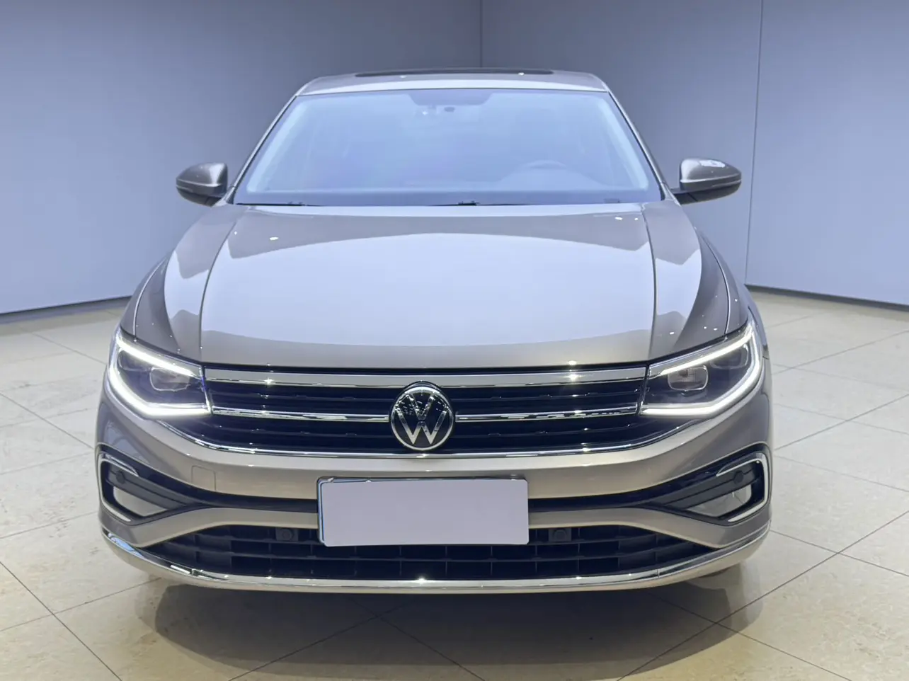 Volkswagen Bora  из Китая