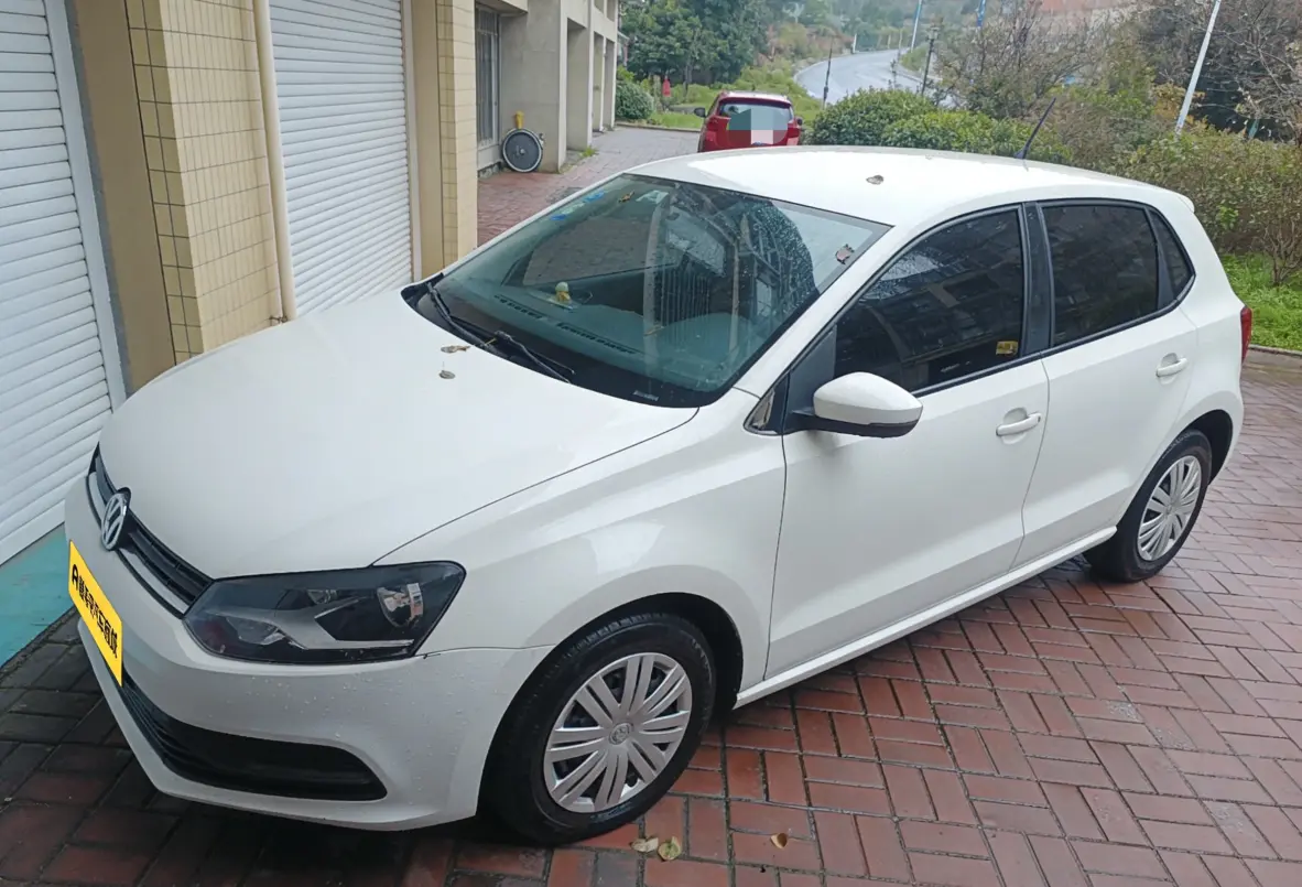 Volkswagen Polo  из Китая