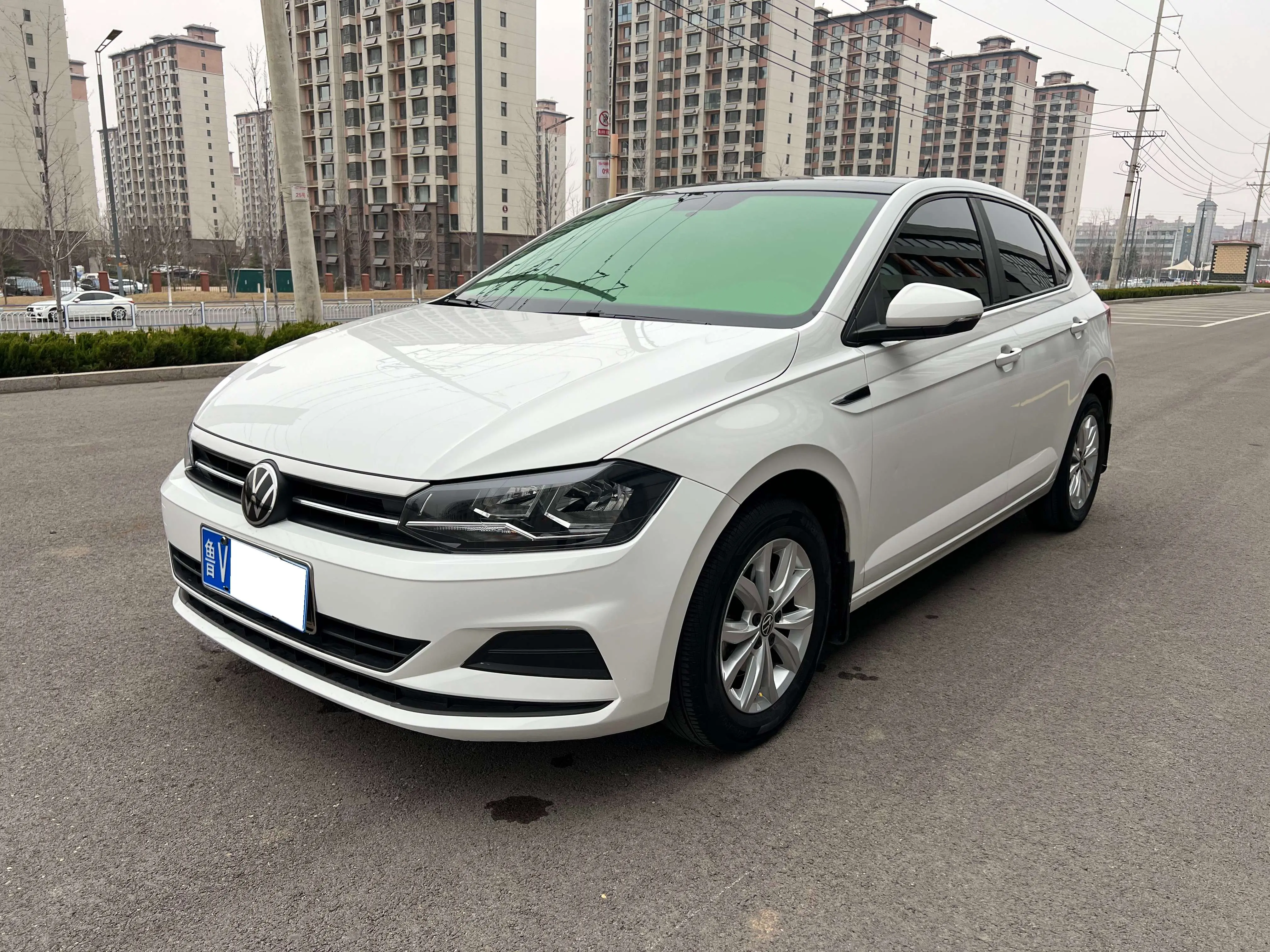 Volkswagen Polo  из Китая