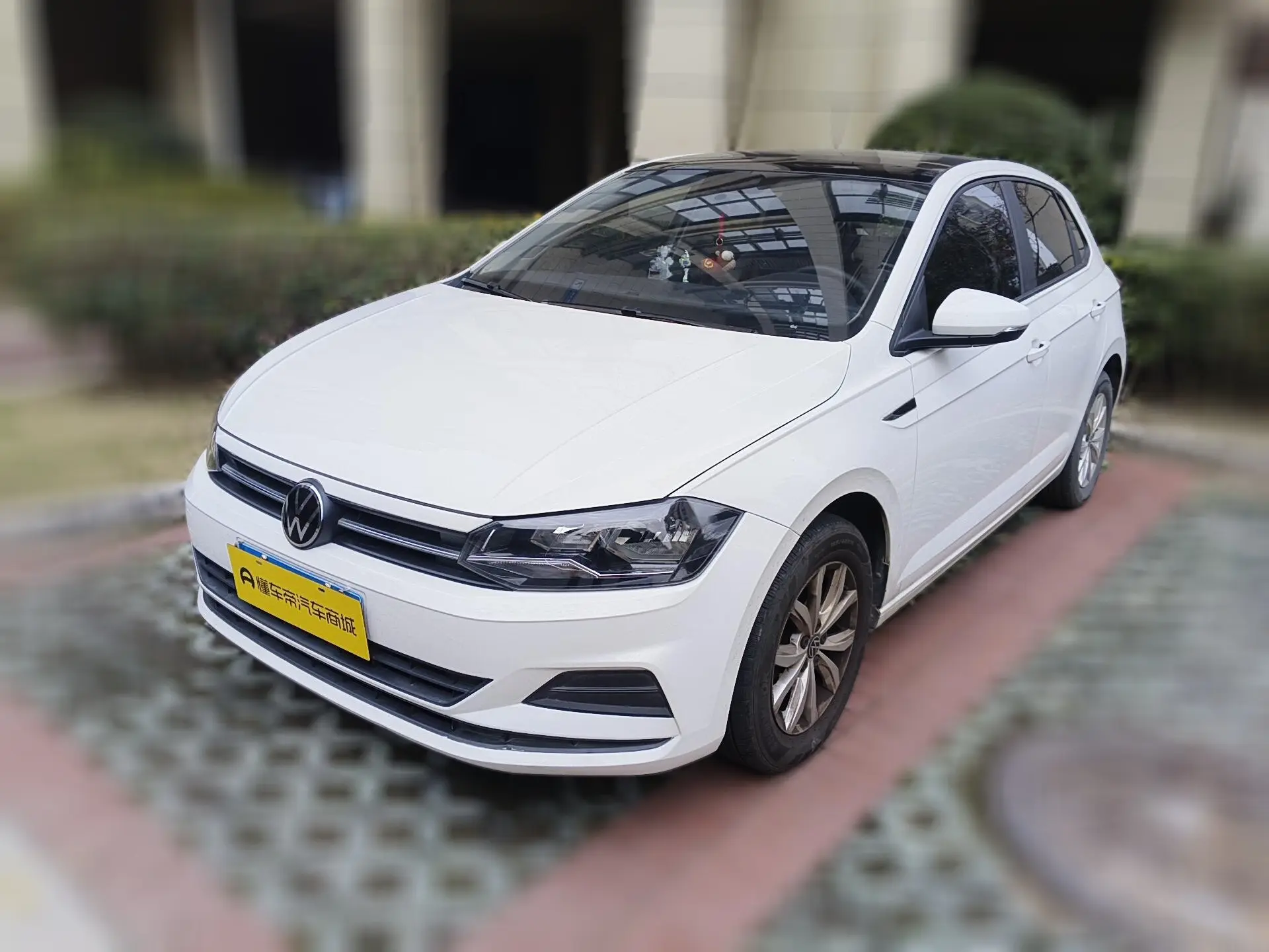 Volkswagen Polo  из Китая