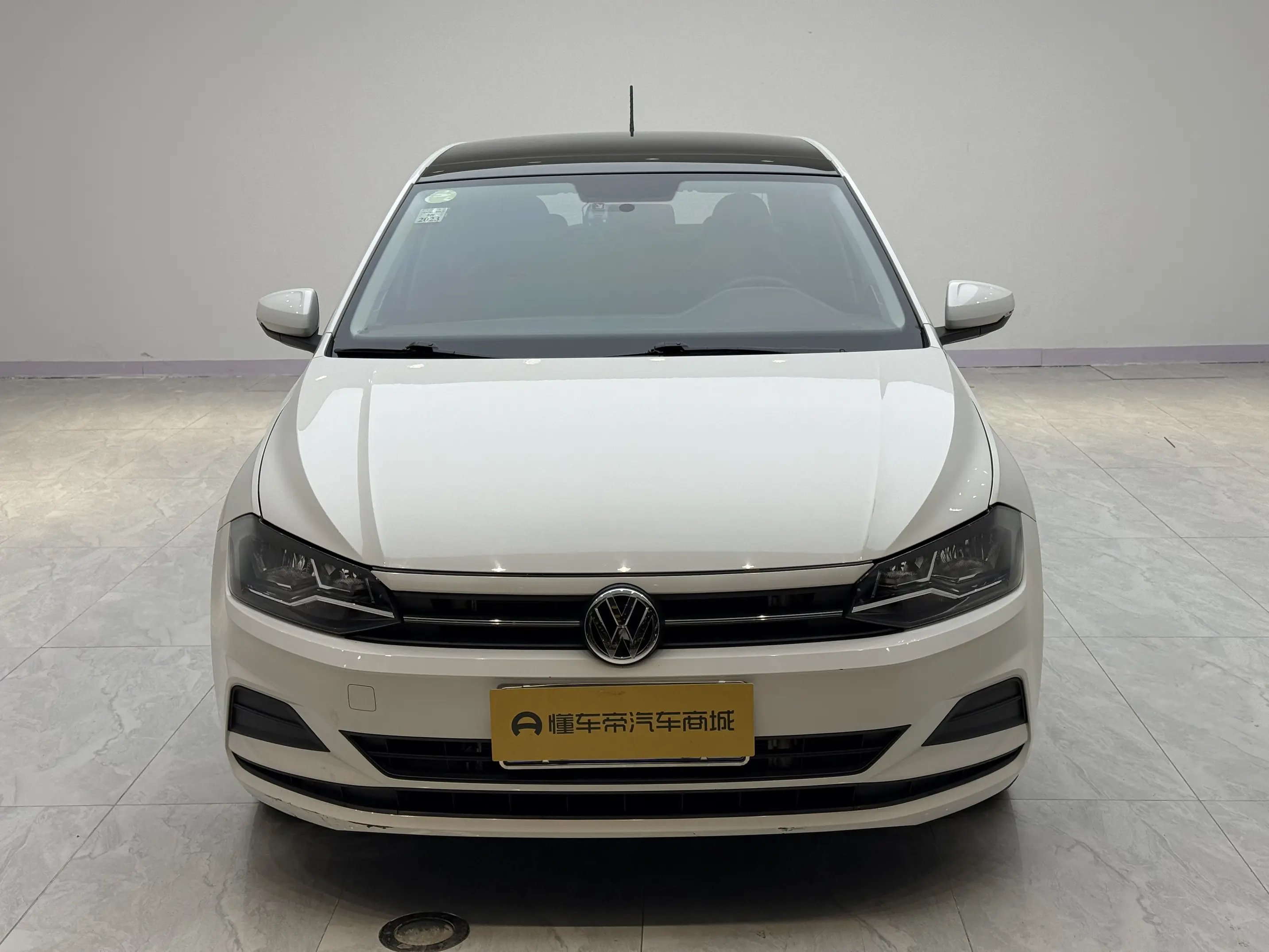 Volkswagen Polo  из Китая