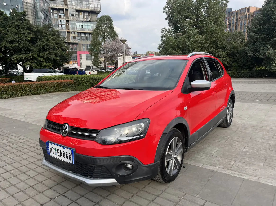 Volkswagen Polo  из Китая