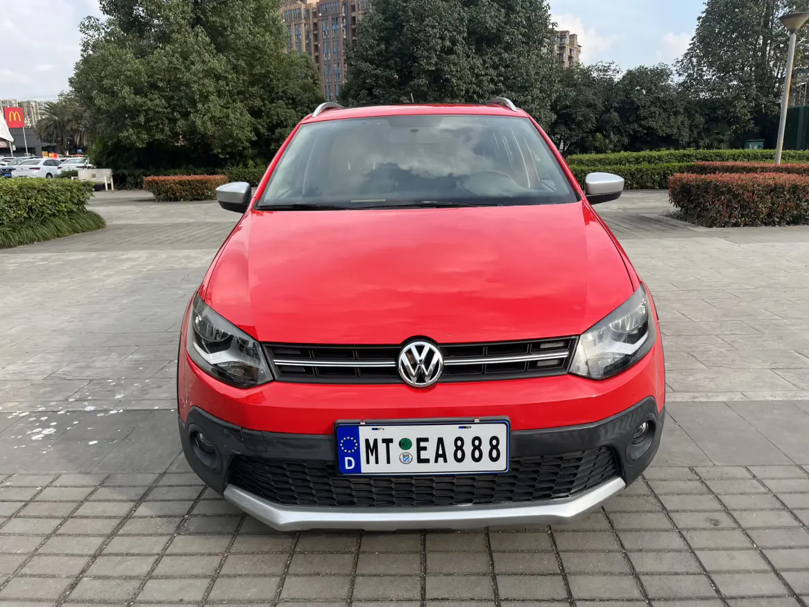 Volkswagen Polo  из Китая