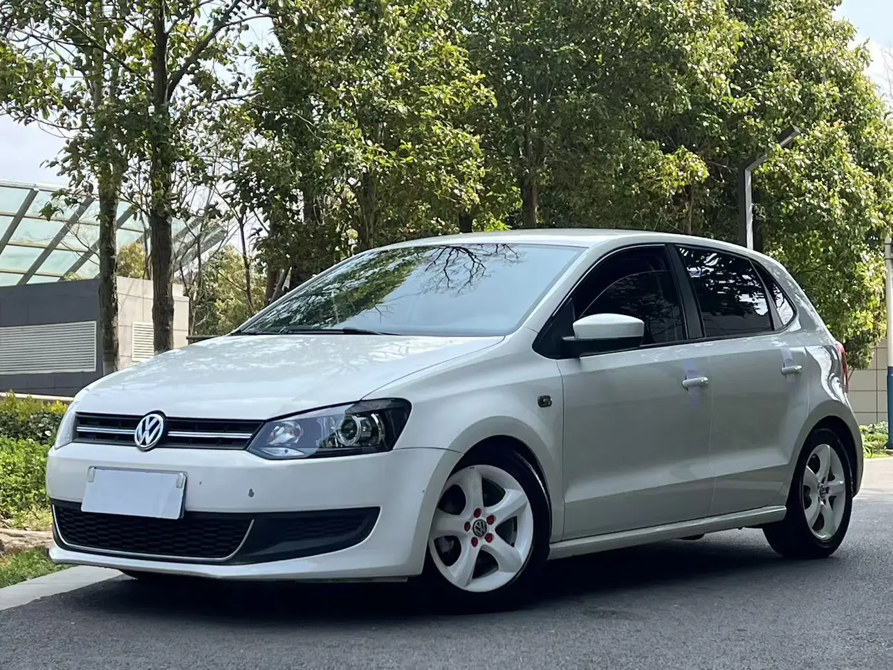 Volkswagen Polo  из Китая