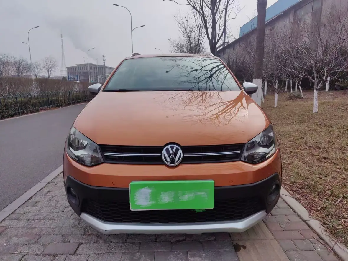 Volkswagen Polo  из Китая