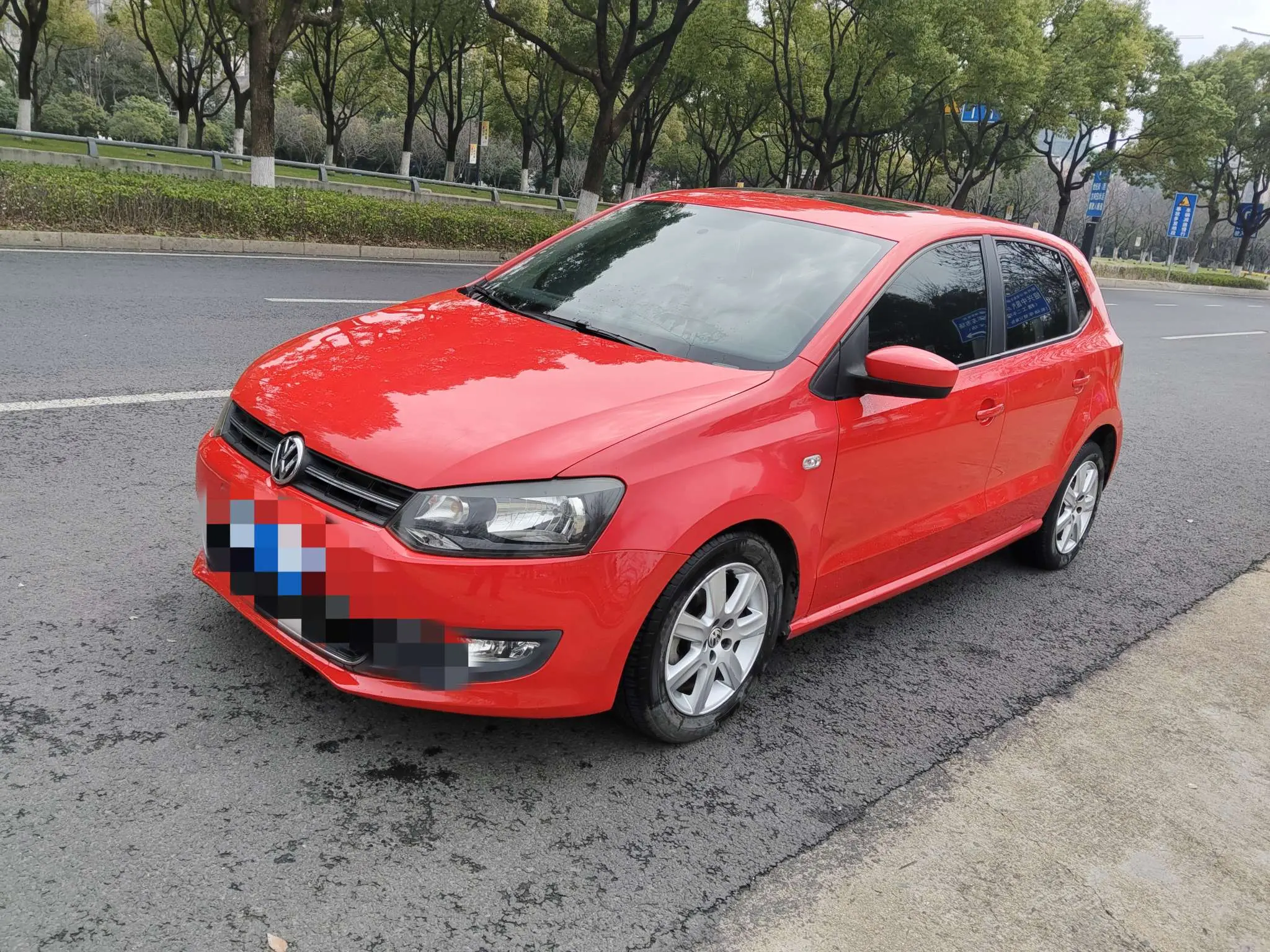Volkswagen Polo  из Китая