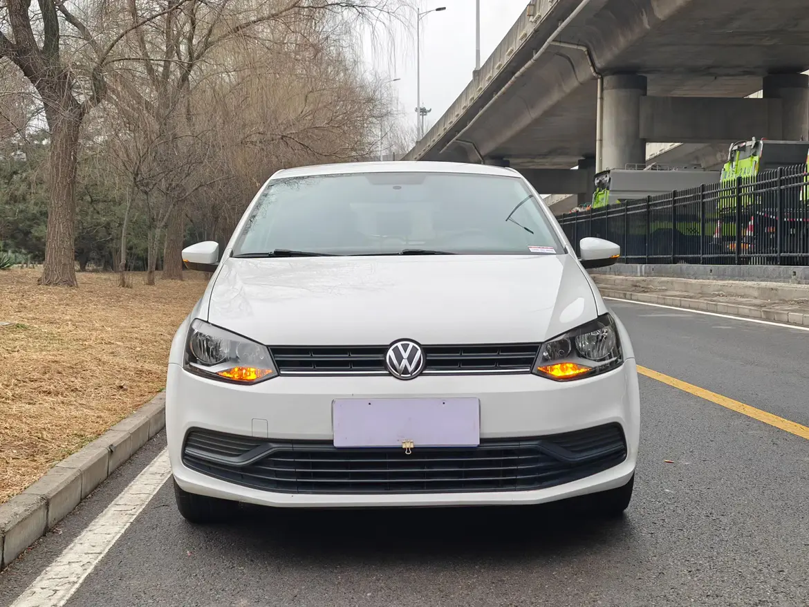 Volkswagen Polo  из Китая