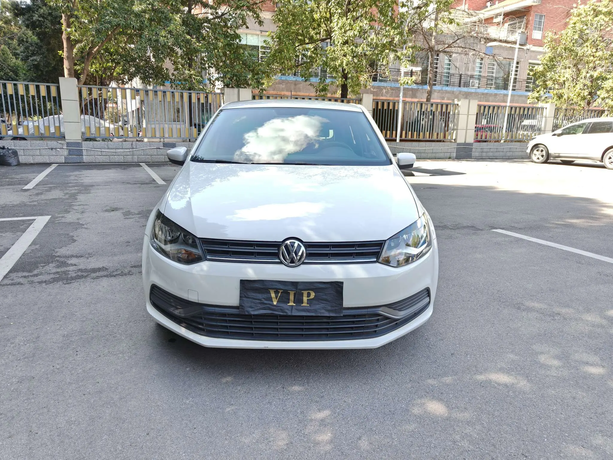 Volkswagen Polo  из Китая
