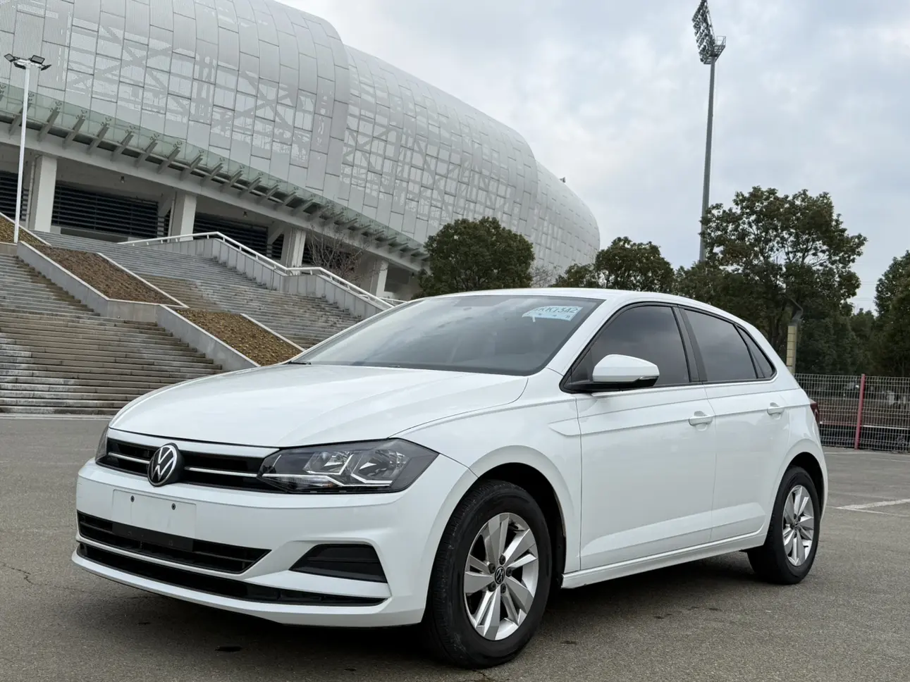 Volkswagen Polo  из Китая