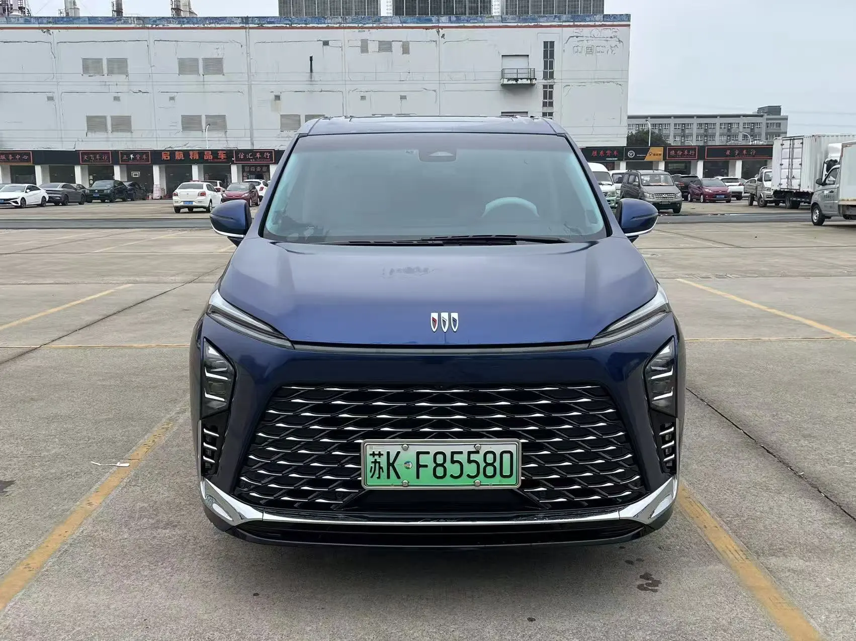 Buick GL8 PHEV  из Китая