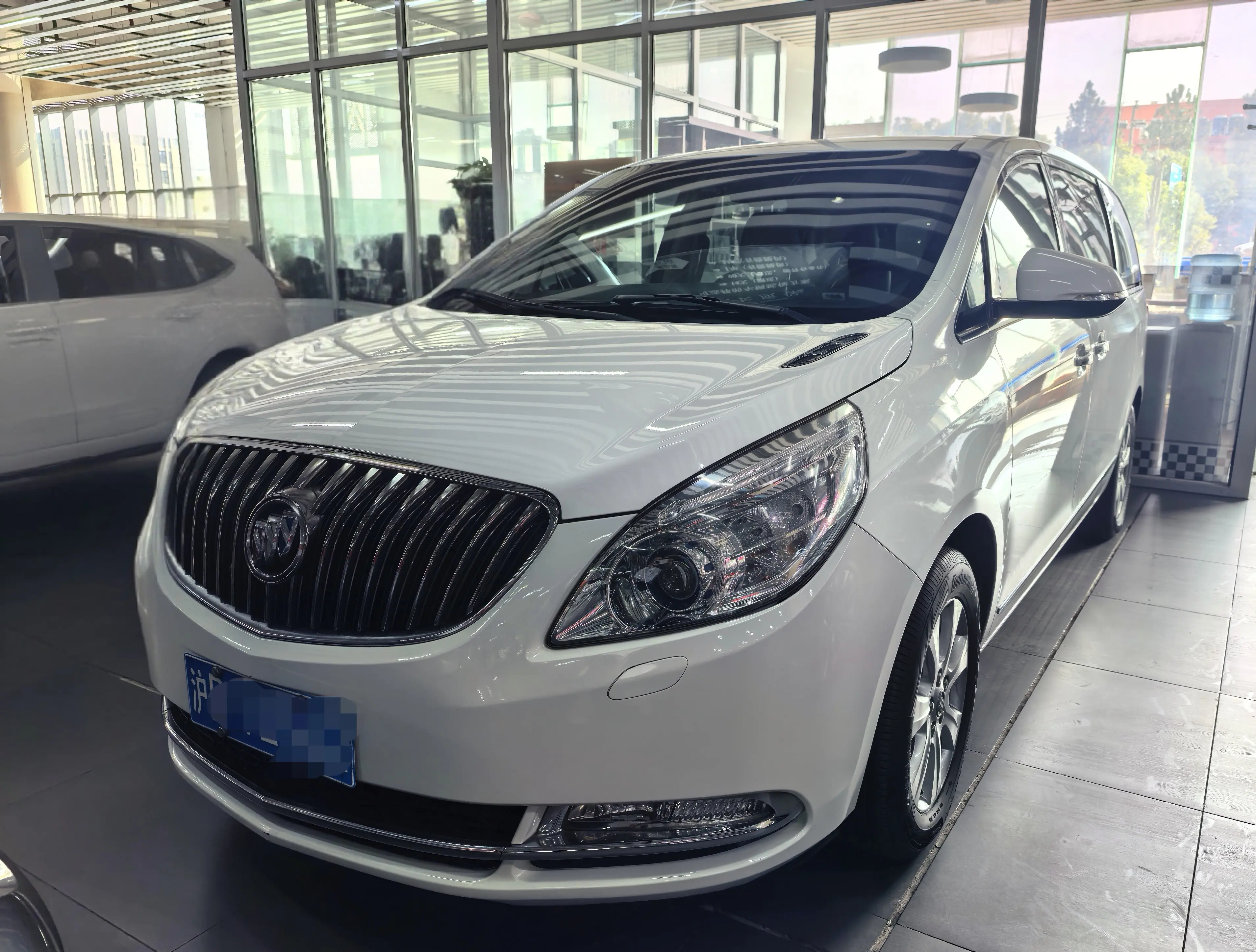 Buick GL8