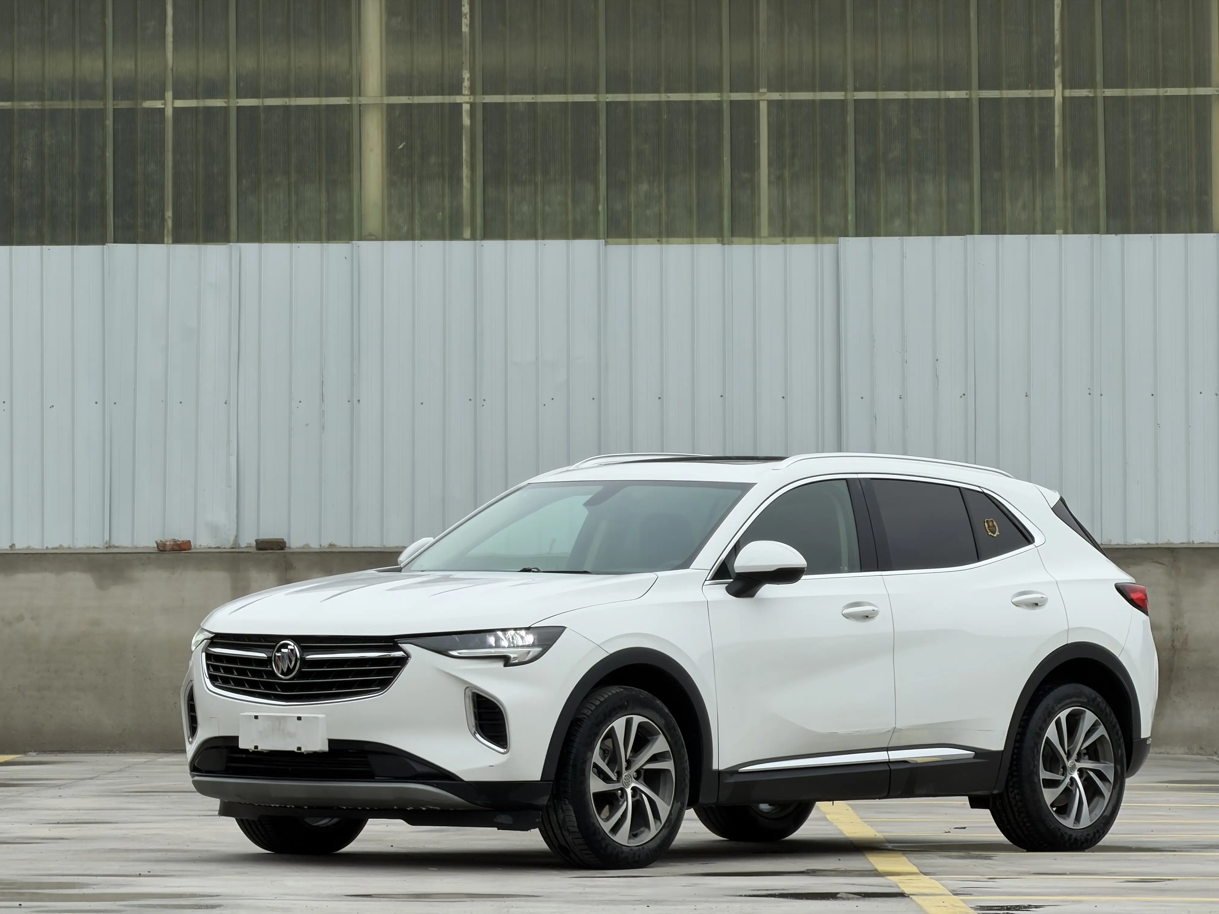 Buick Envision S  из Китая