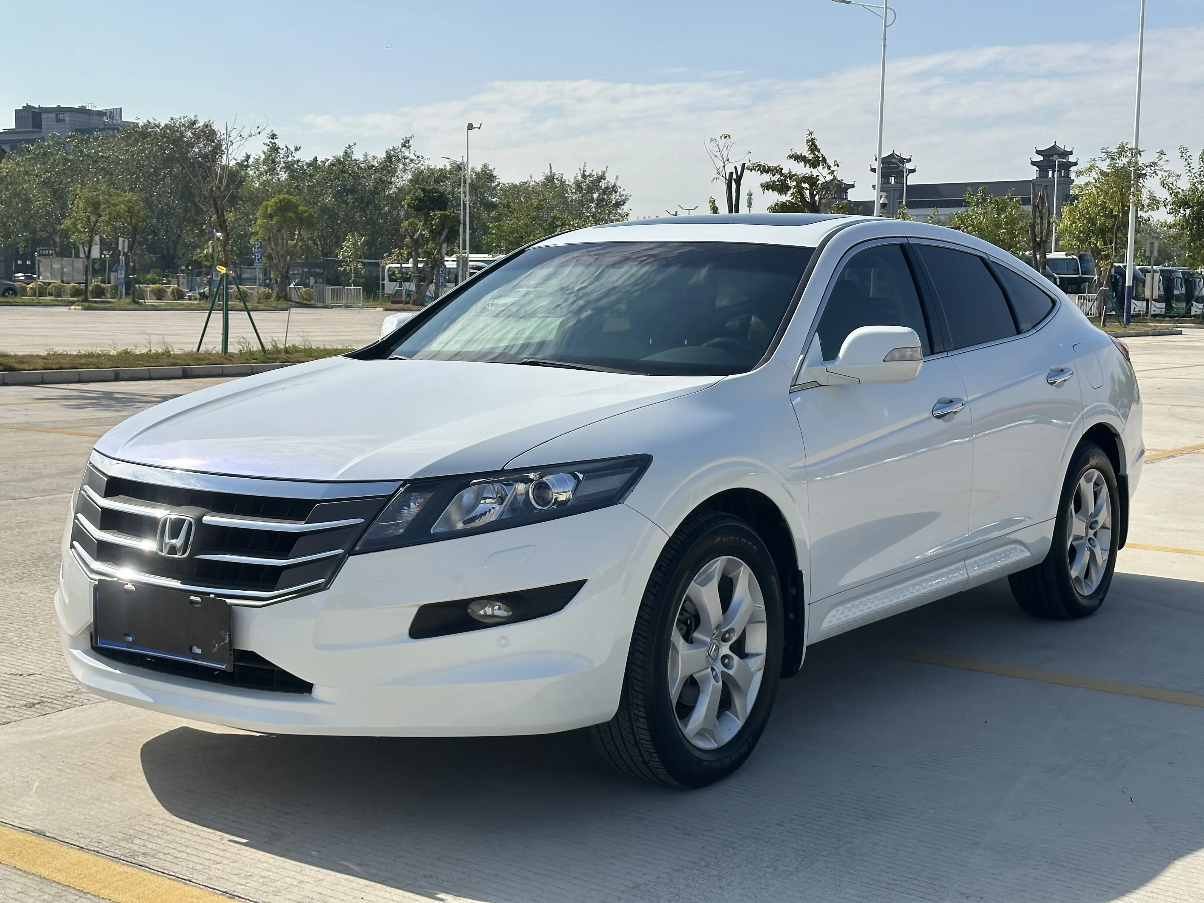 Honda Songs and poems  из Китая