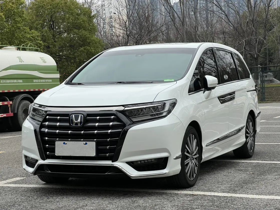 Honda Elysion (Alison)  из Китая