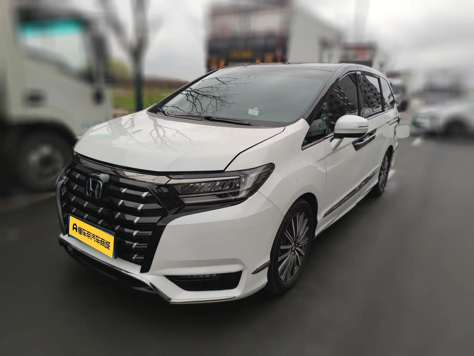 Honda Elysion (Alison)  из Китая