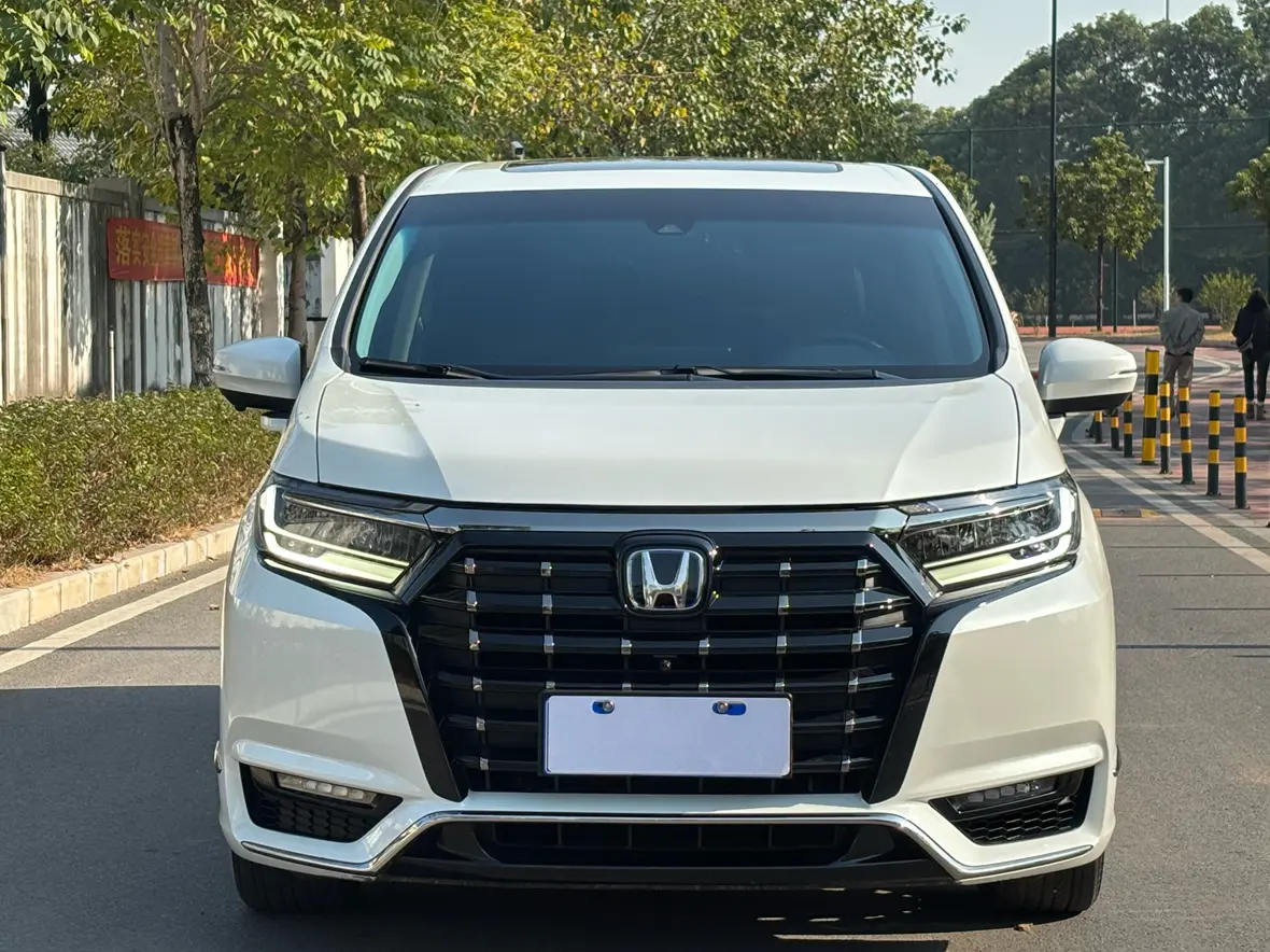 Honda Elysion (Alison)  из Китая