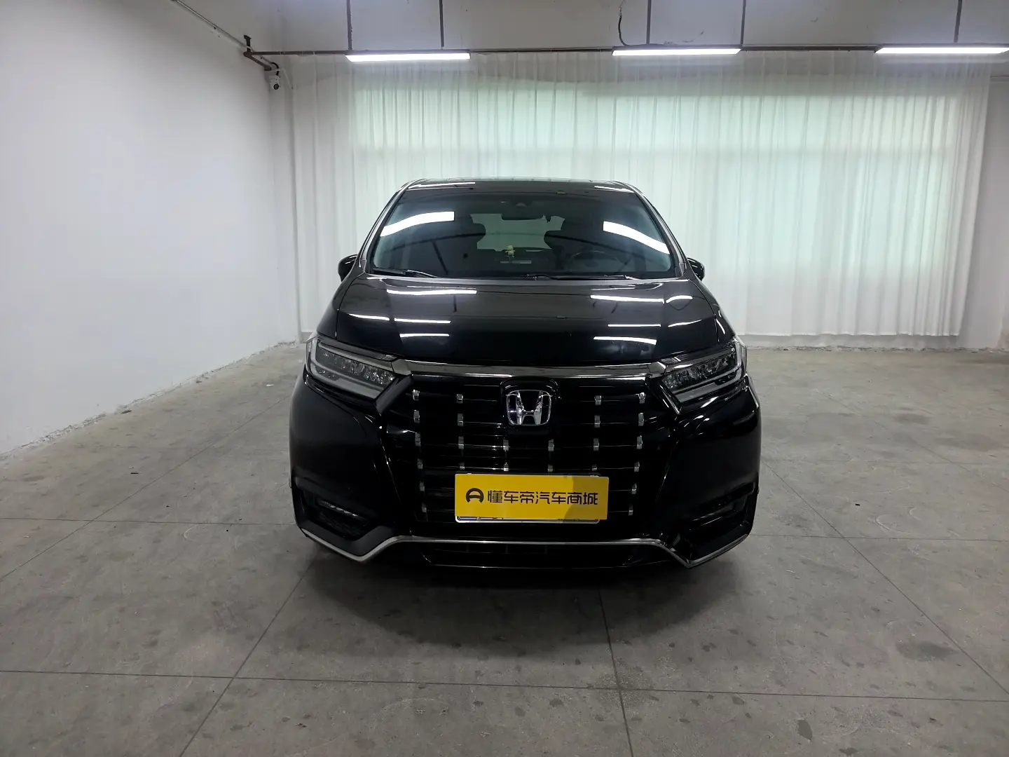 Honda Elysion (Alison)  из Китая