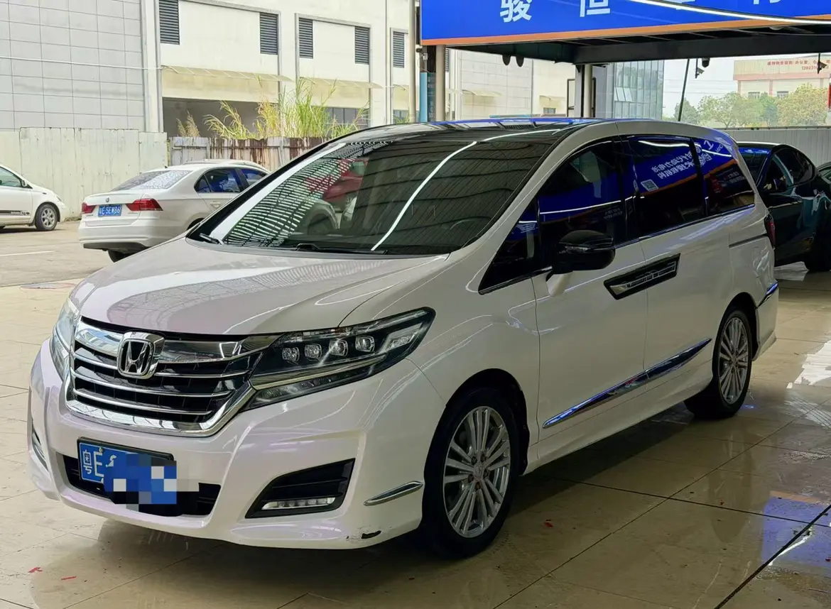 Honda Elysion (Alison)  из Китая