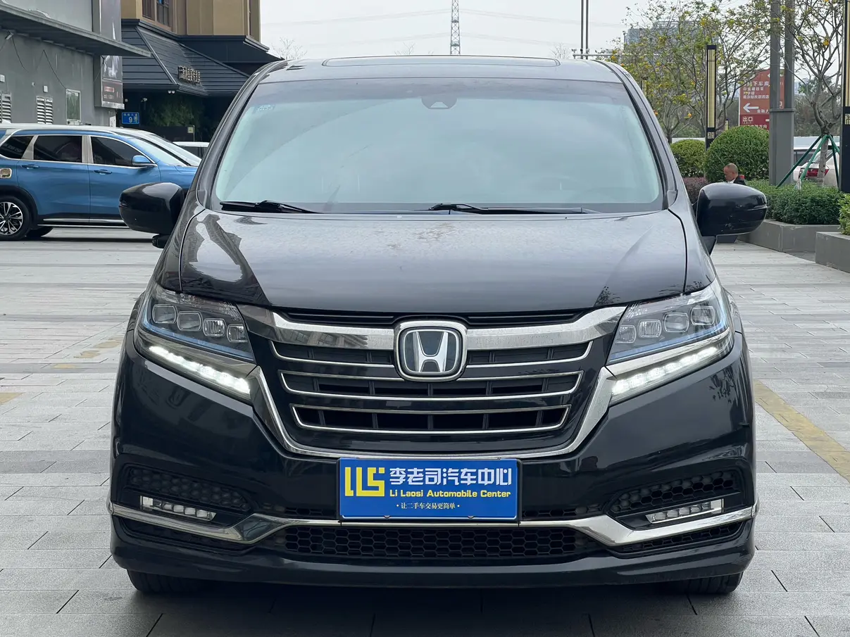 Honda Elysion (Alison)  из Китая