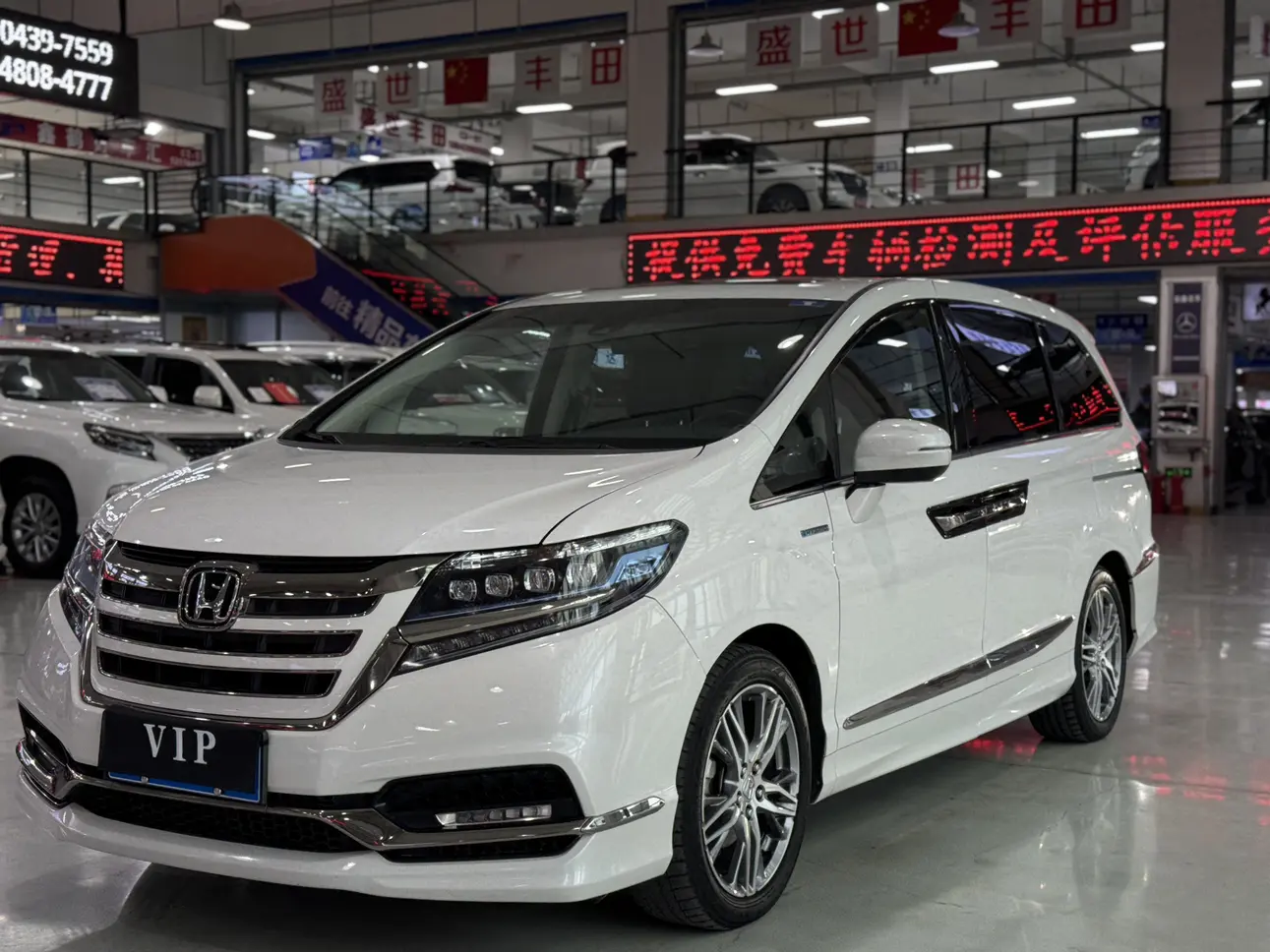 Honda Elysion (Alison)  из Китая