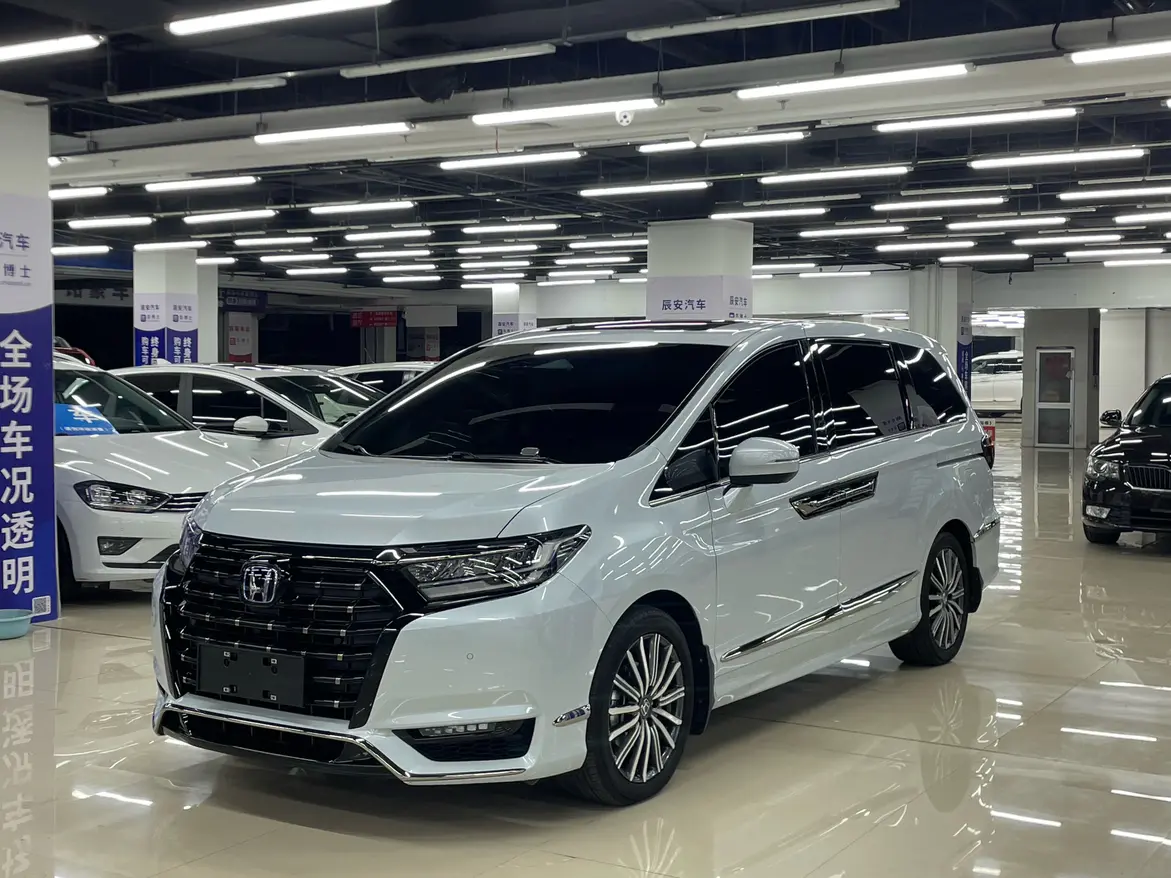 Honda Elysion (Alison)  из Китая