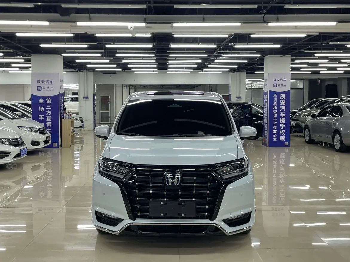 Honda Elysion (Alison)  из Китая