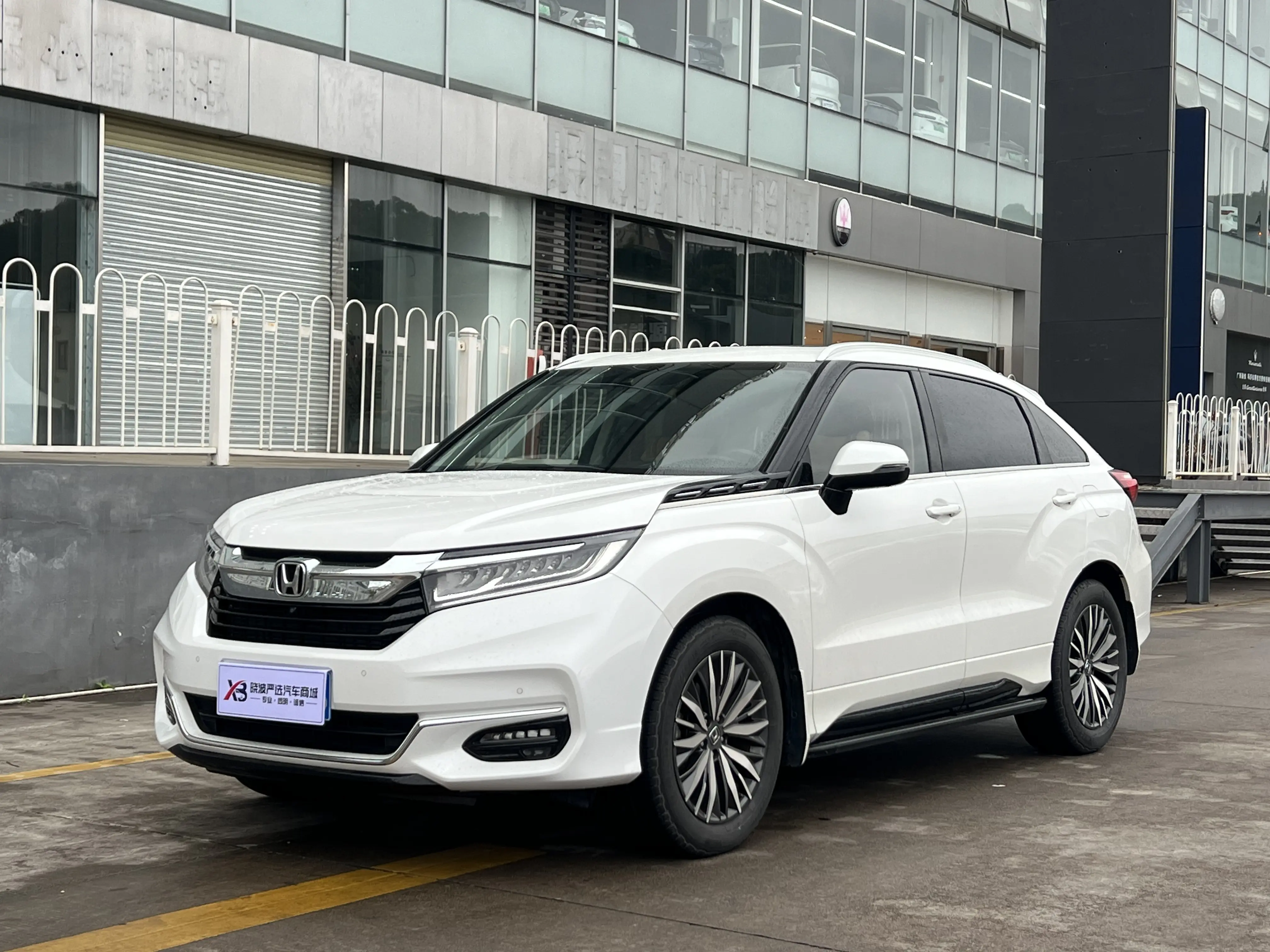 Honda Avancier (Crown Road)  из Китая