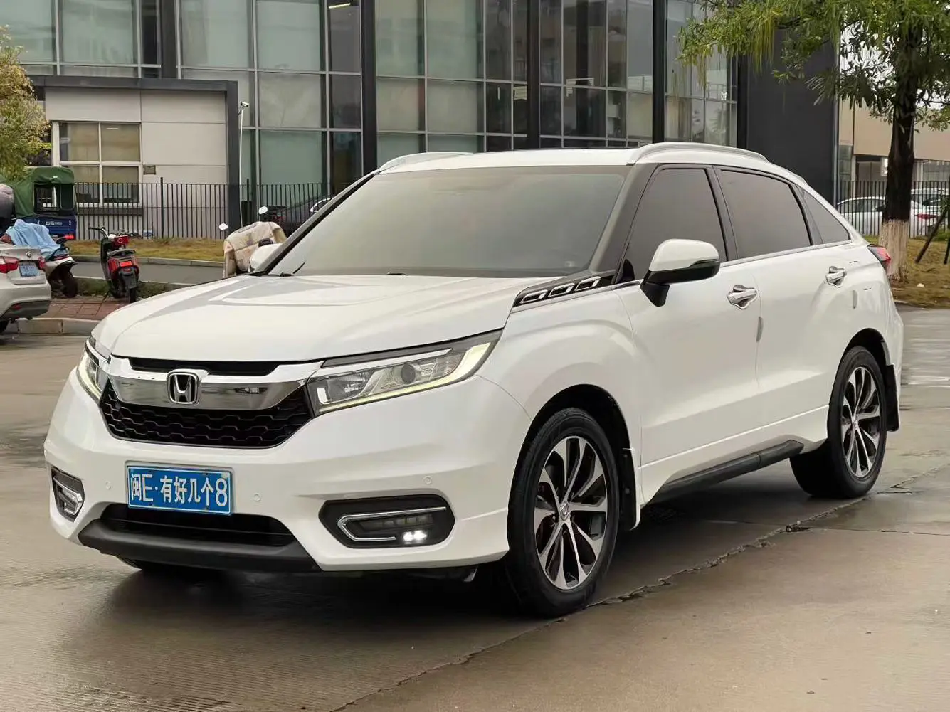 Honda Avancier (Crown Road)  из Китая