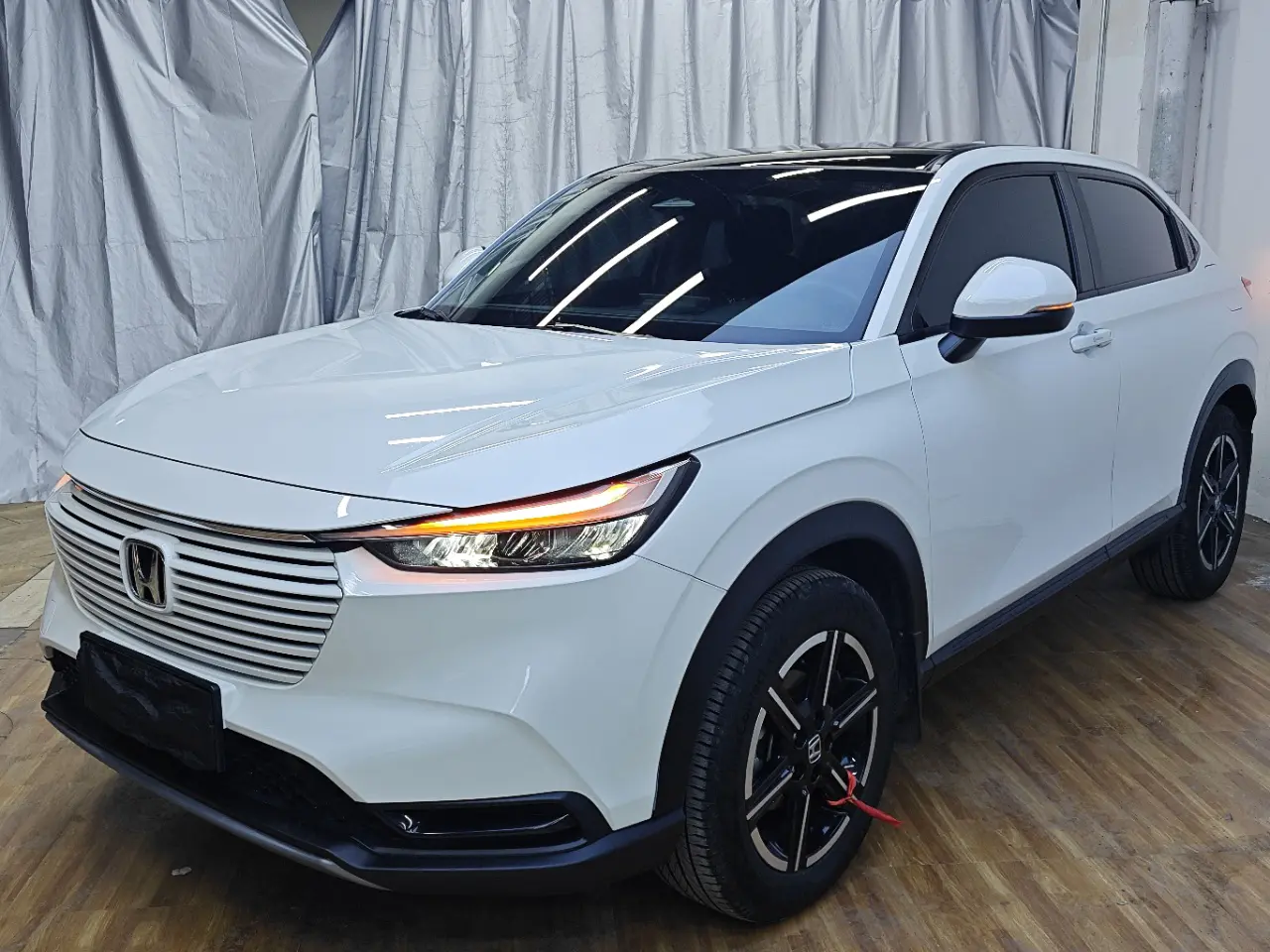 Honda Vezel (Binzhi)  из Китая