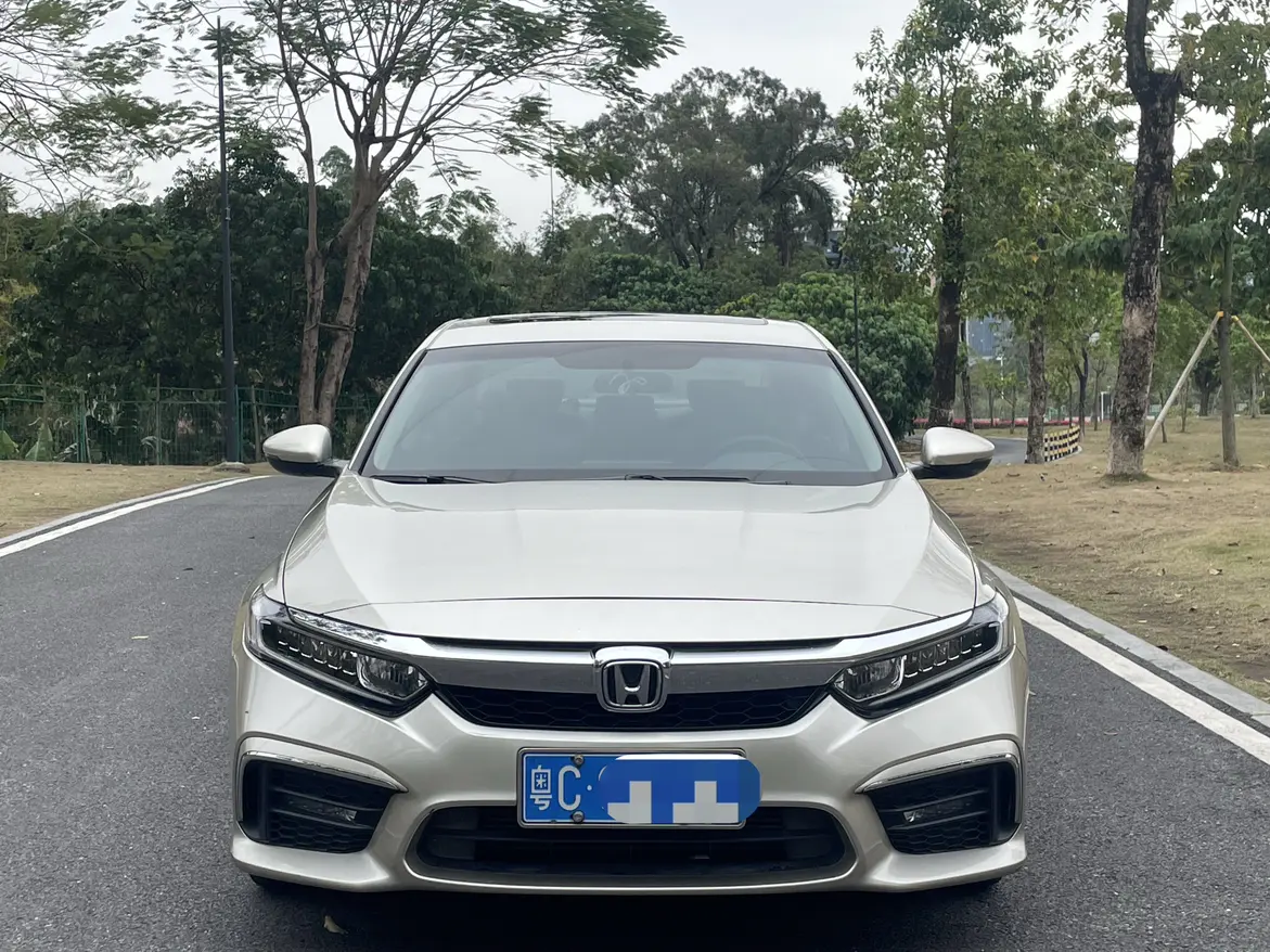 Honda Inspire (Yingshipai)  из Китая