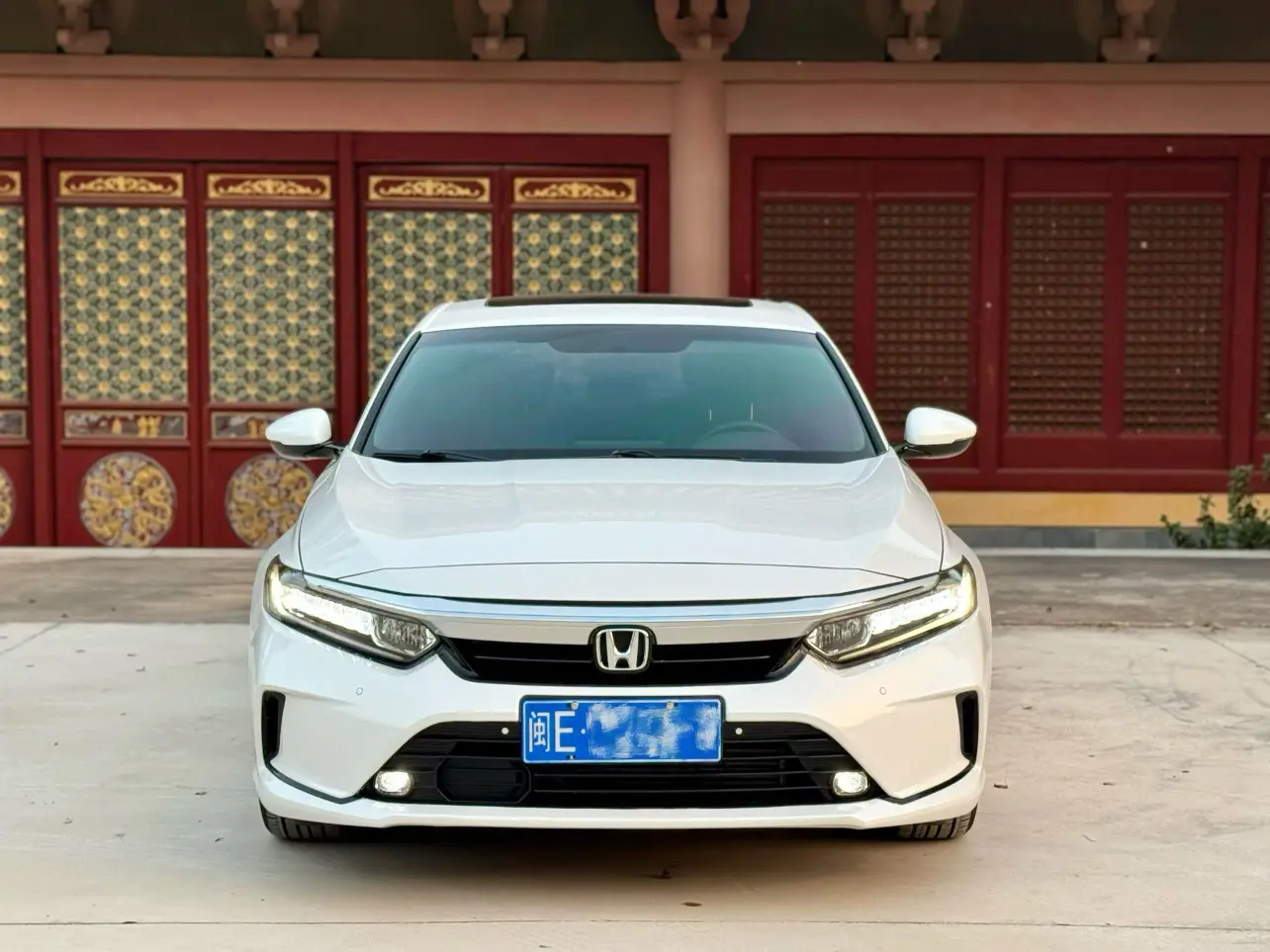 Honda Inspire (Yingshipai)  из Китая